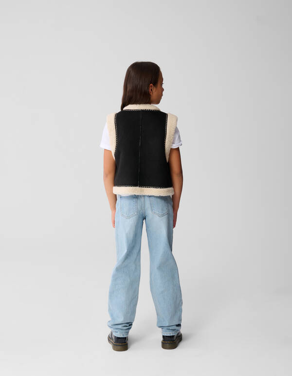 Weste mit Teddy-Stickerei in Schwarz SHOEBY GIRLS