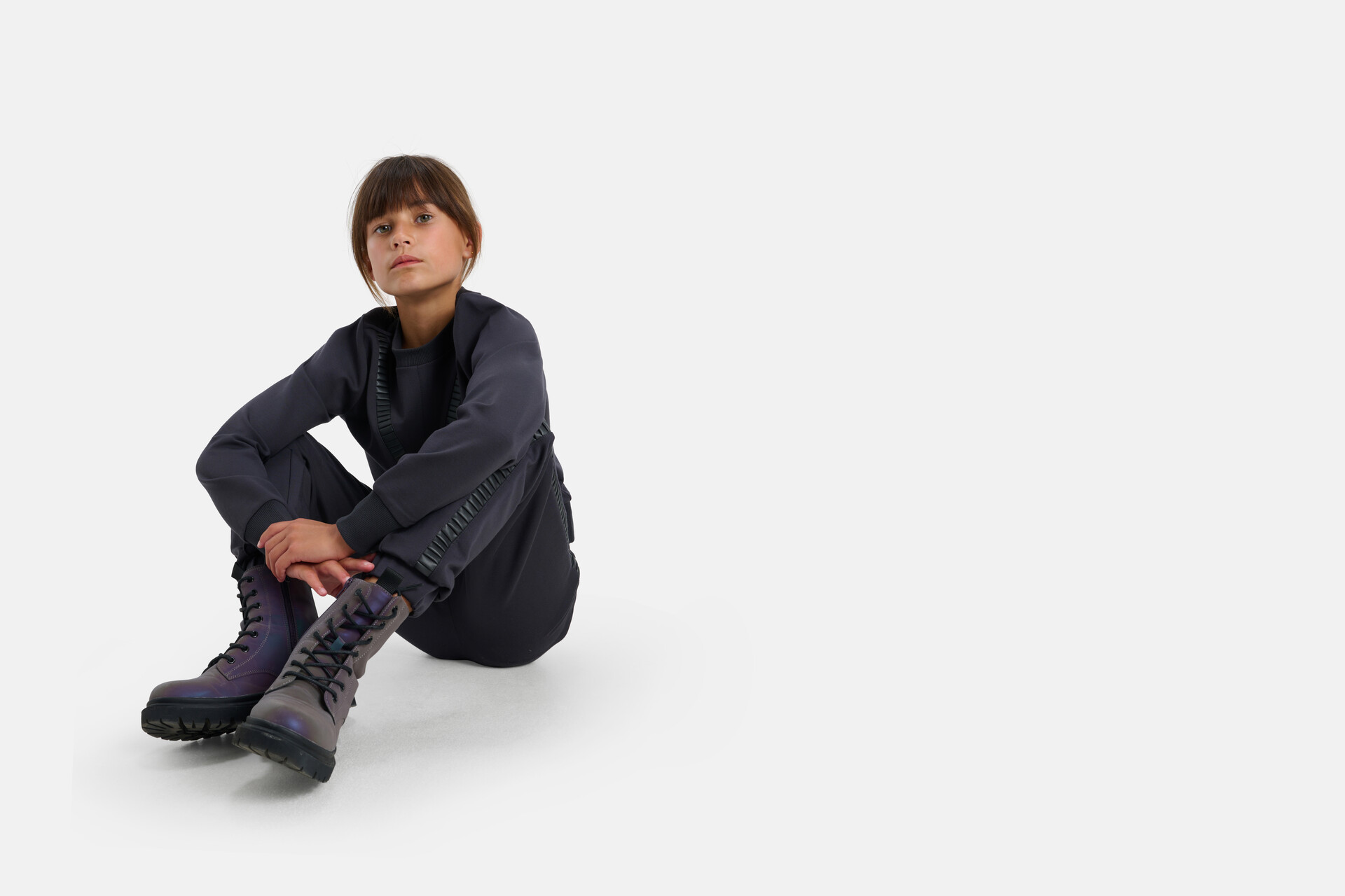 Detaillierte Gerade Hose Grau SHOEBY GIRLS