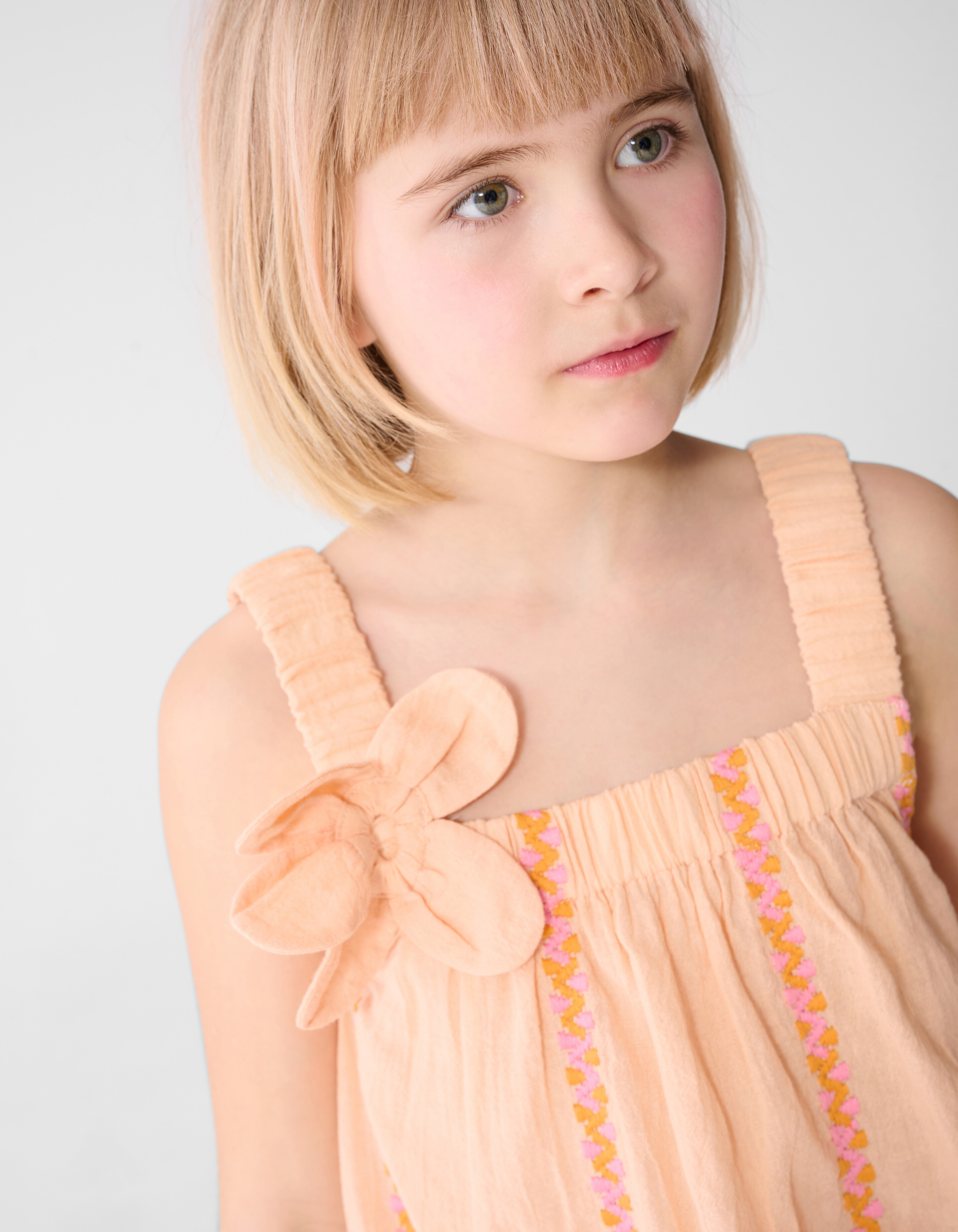 Blumenstickerei Mini Kleid Hellorange SHOEBY GIRLS