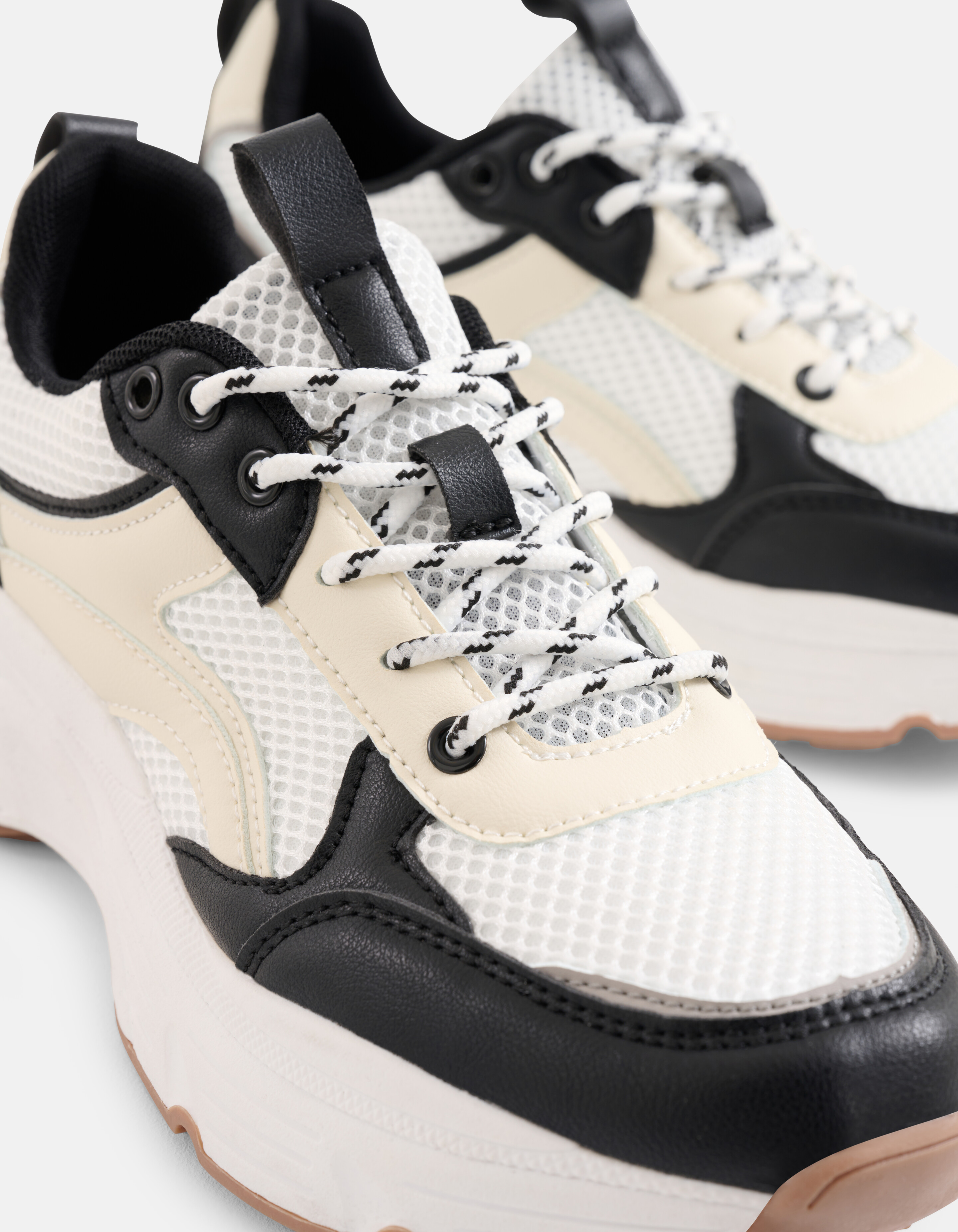 Chunky Sneaker Weiß/Schwarz SHOEBY SHOES