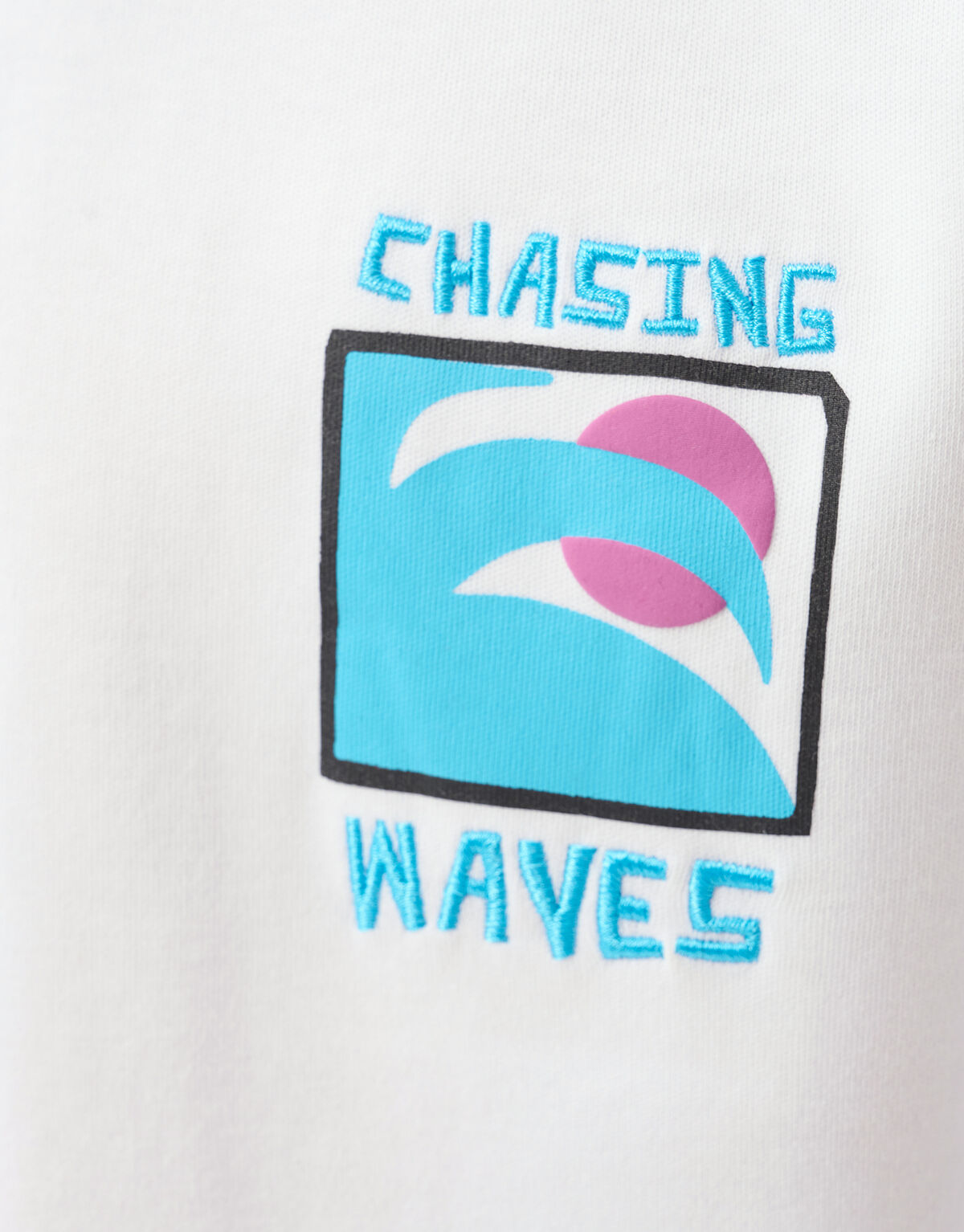 Waves Artwork T-shirt White SHOEBY BOYS
