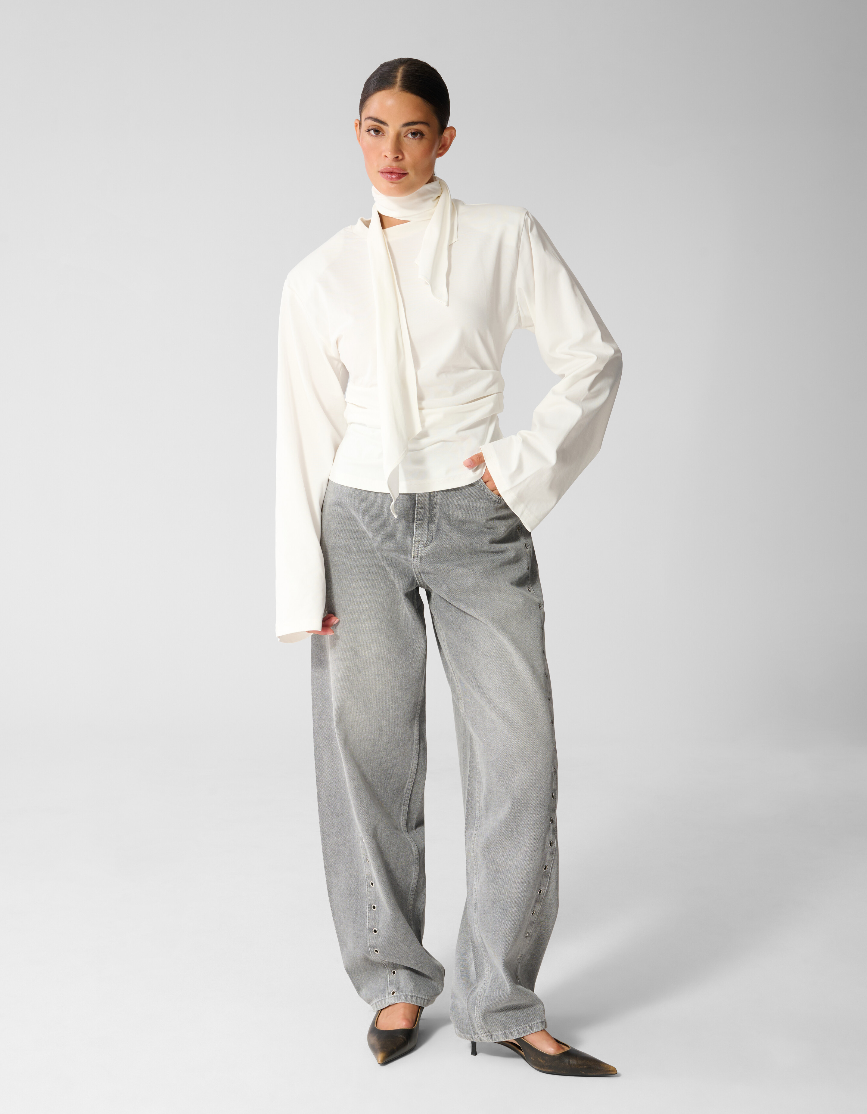Eyelet Barrel Fit Jeans Grau SHOEBY WOMEN