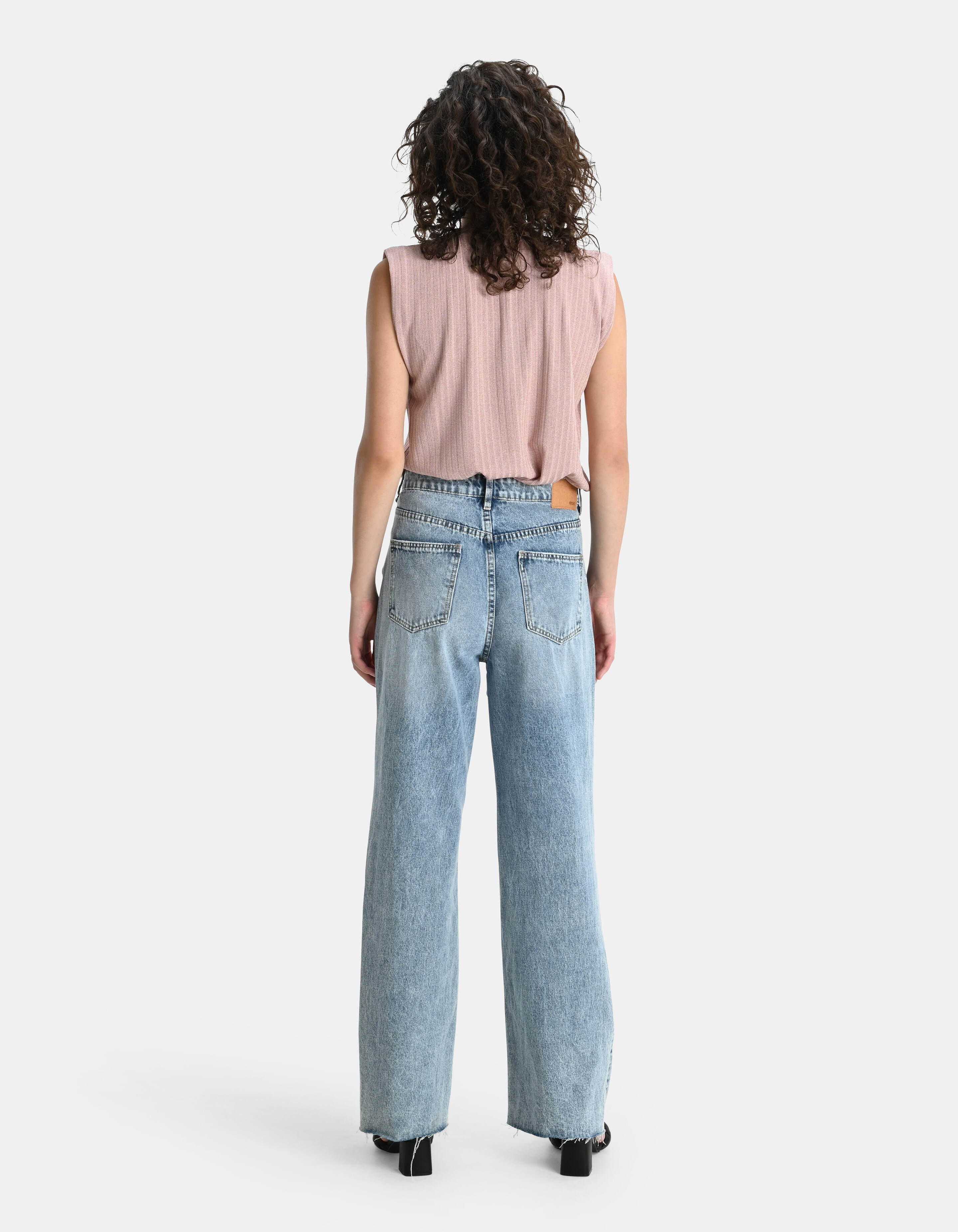 Sleeveless Foil Top EKSEPT