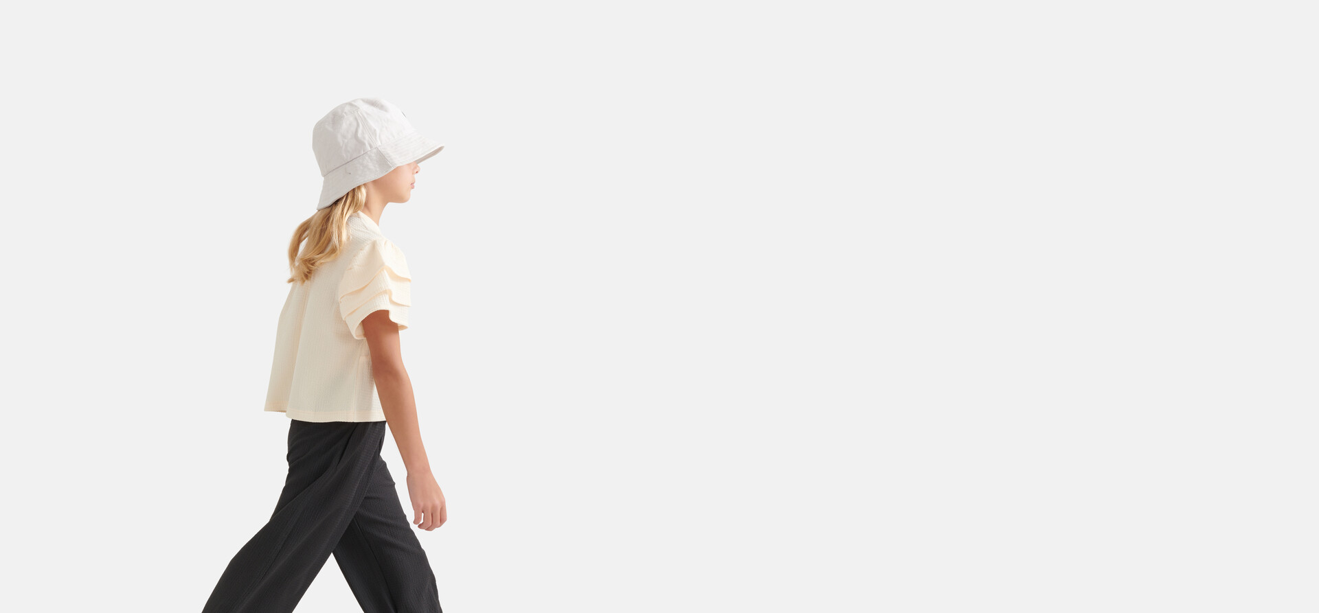 Crinkle Top Offwhite SHOEBY GIRLS