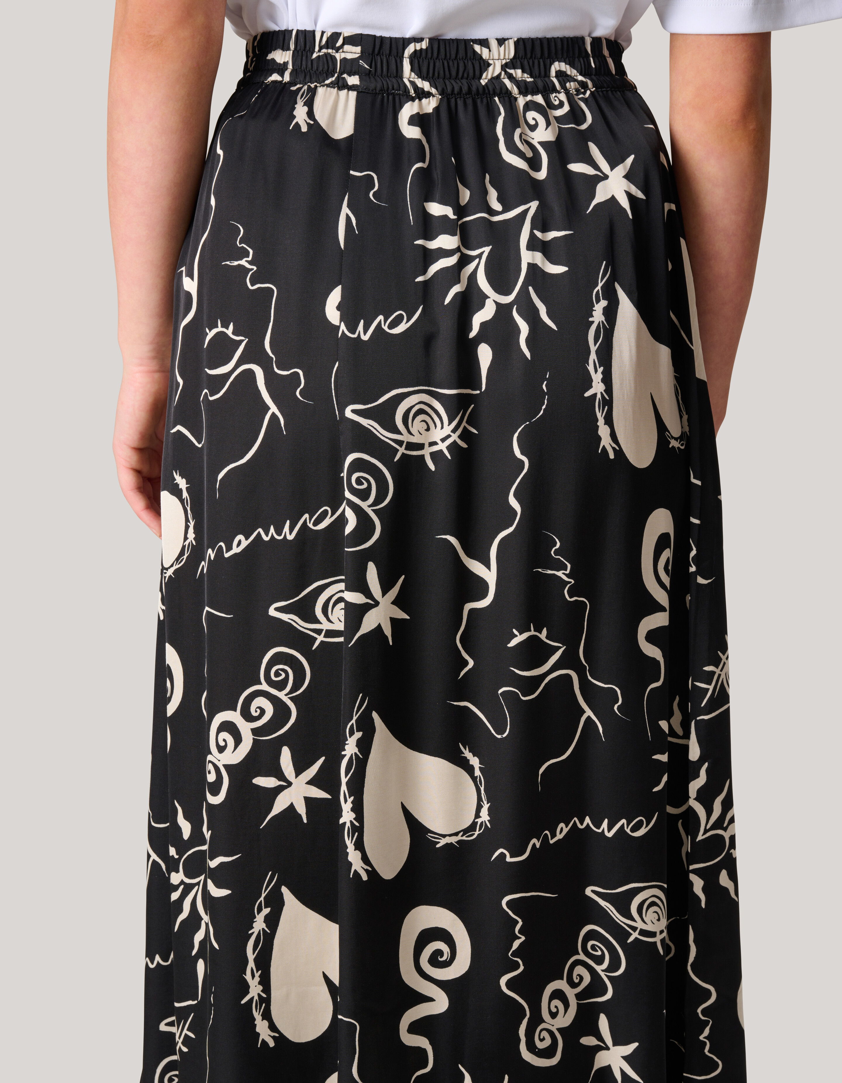 Maxikleid mit Verzierungen Schwarz SHOEBY WOMEN