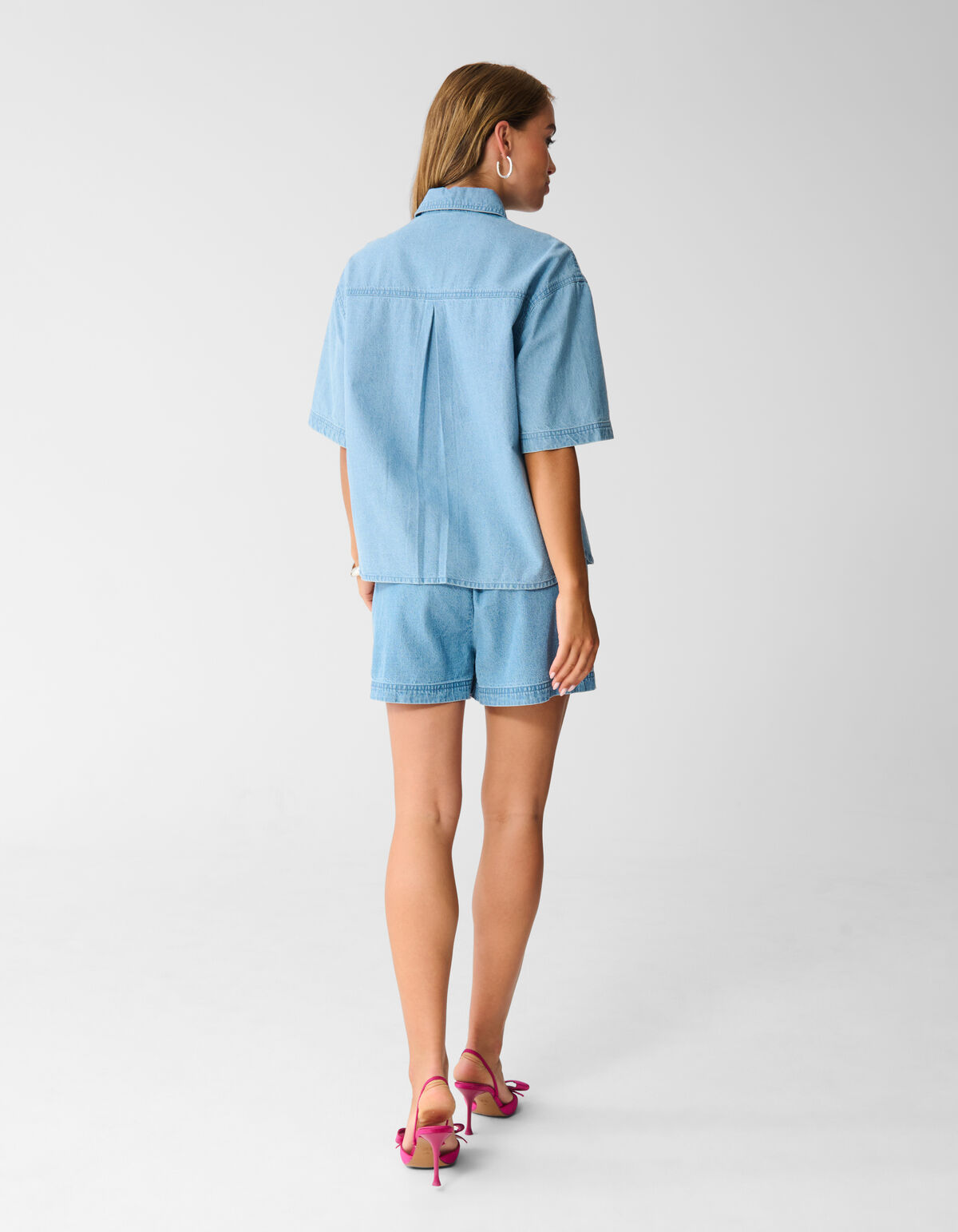 &Uuml;bergro&szlig;e Bluse aus Denim mit Pailletten Blau SHOEBY WOMEN