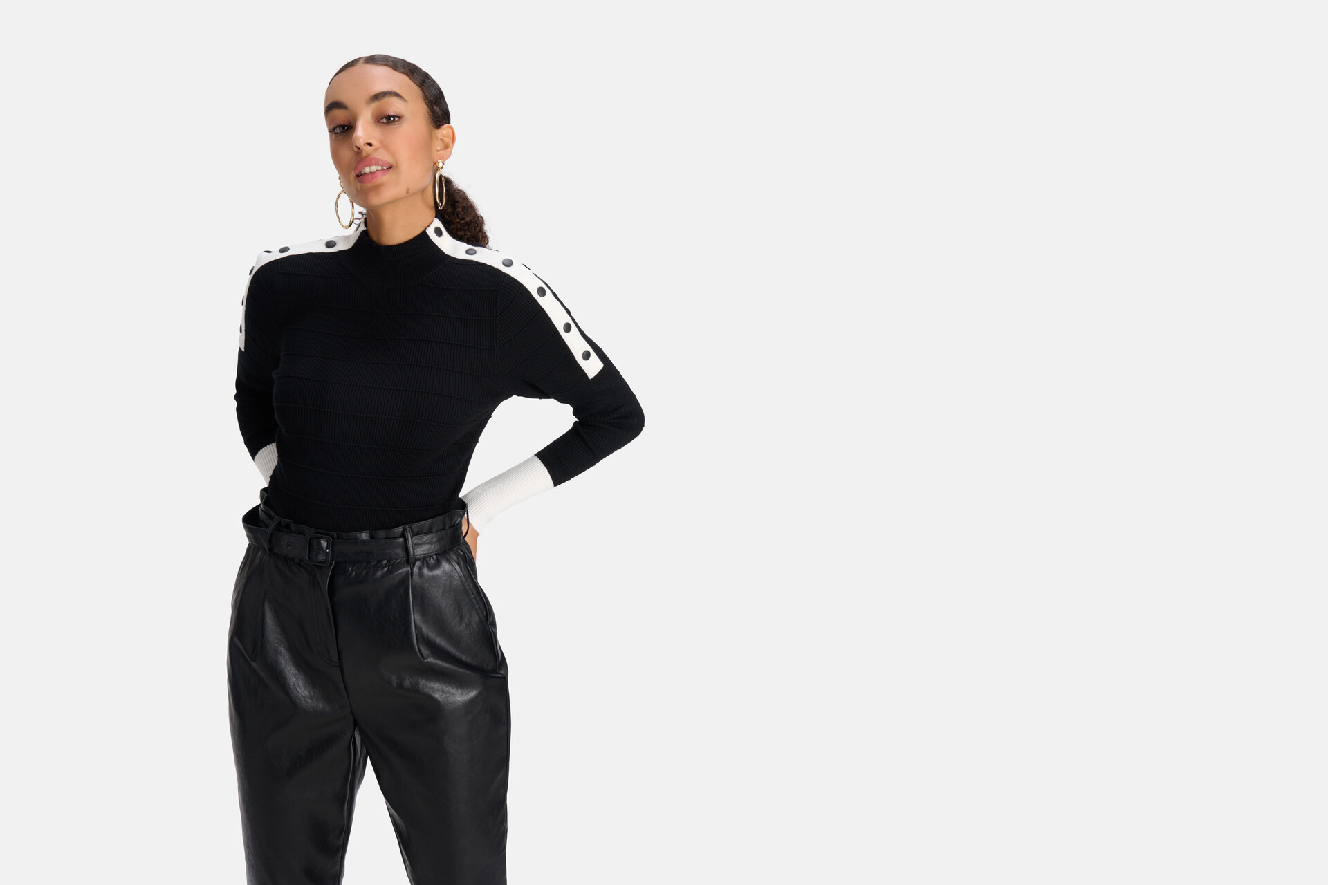 Rollkragenpullover Schwarz/Weiß SHOEBY WOMEN