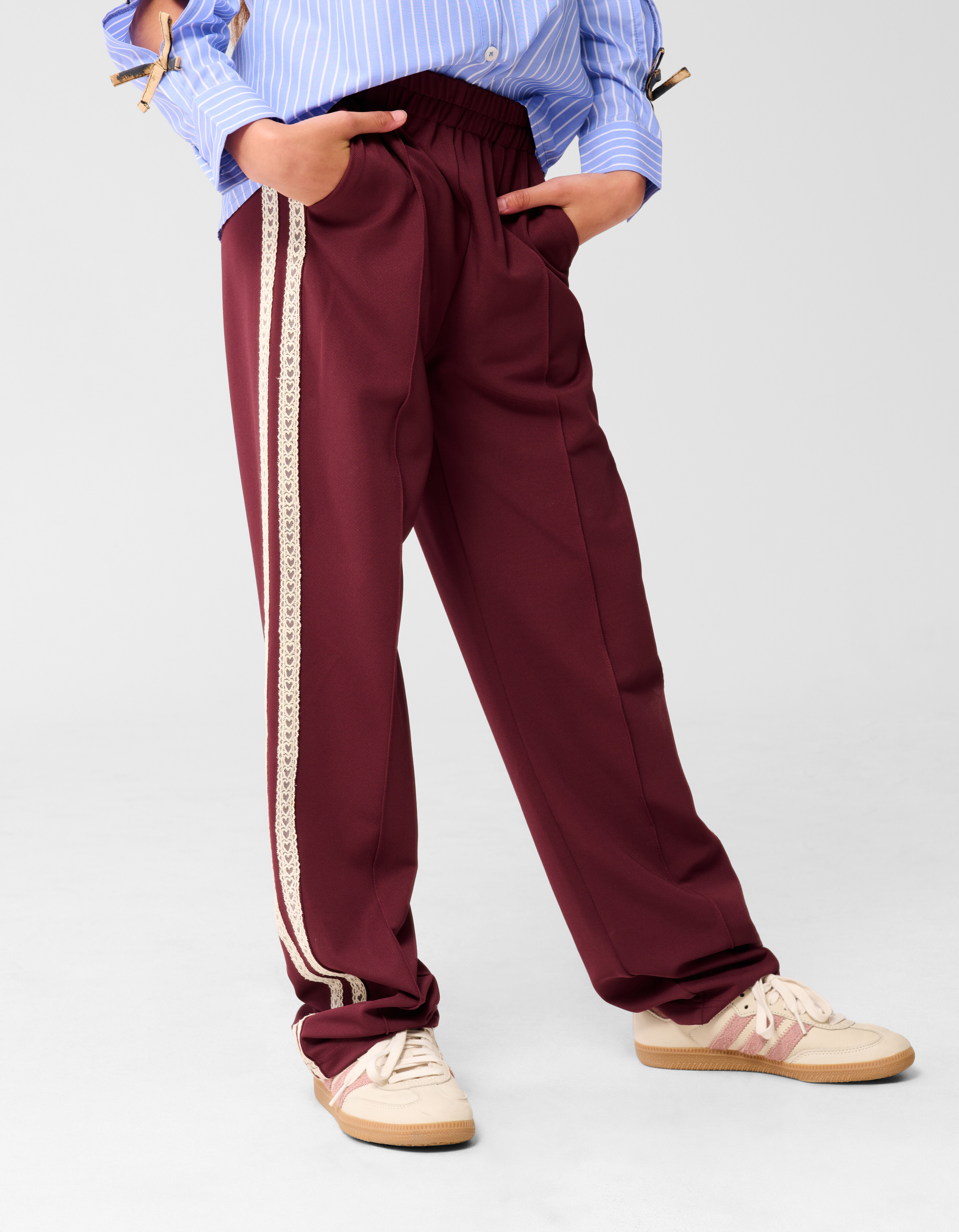 Sportliche Hose mit weitem Bein Dunkelrot SHOEBY GIRLS