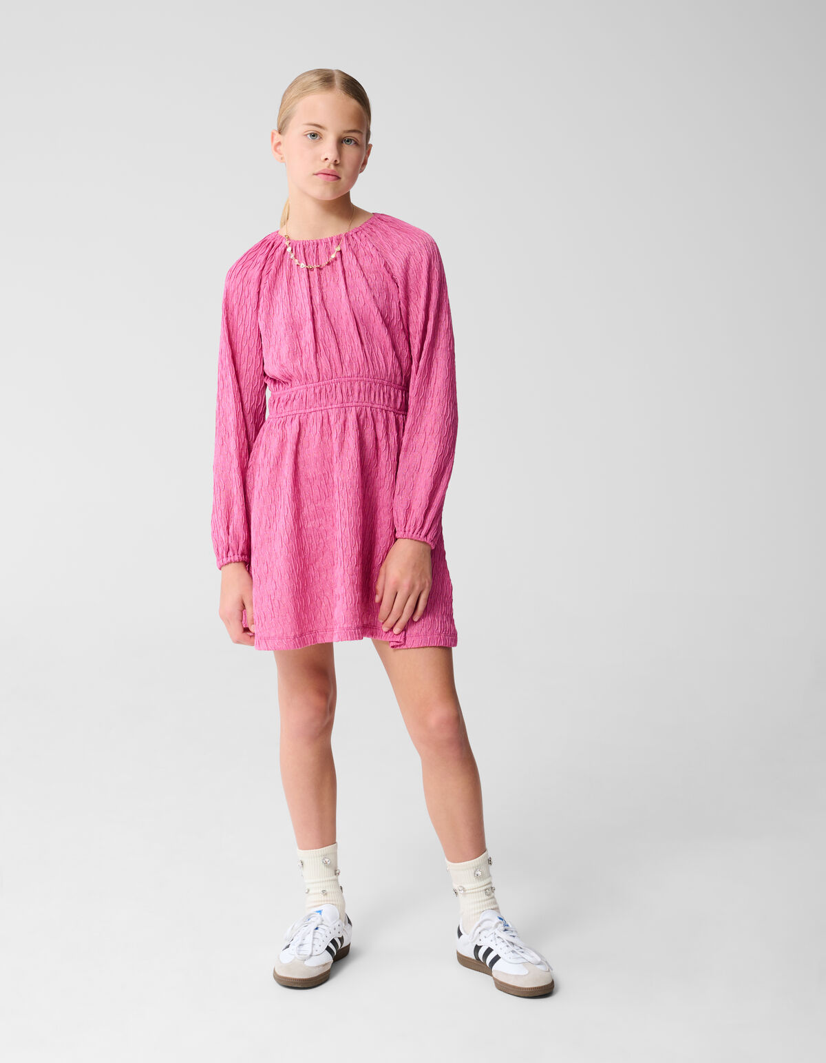 Kleid mit gewellter Textur Rosa SHOEBY GIRLS