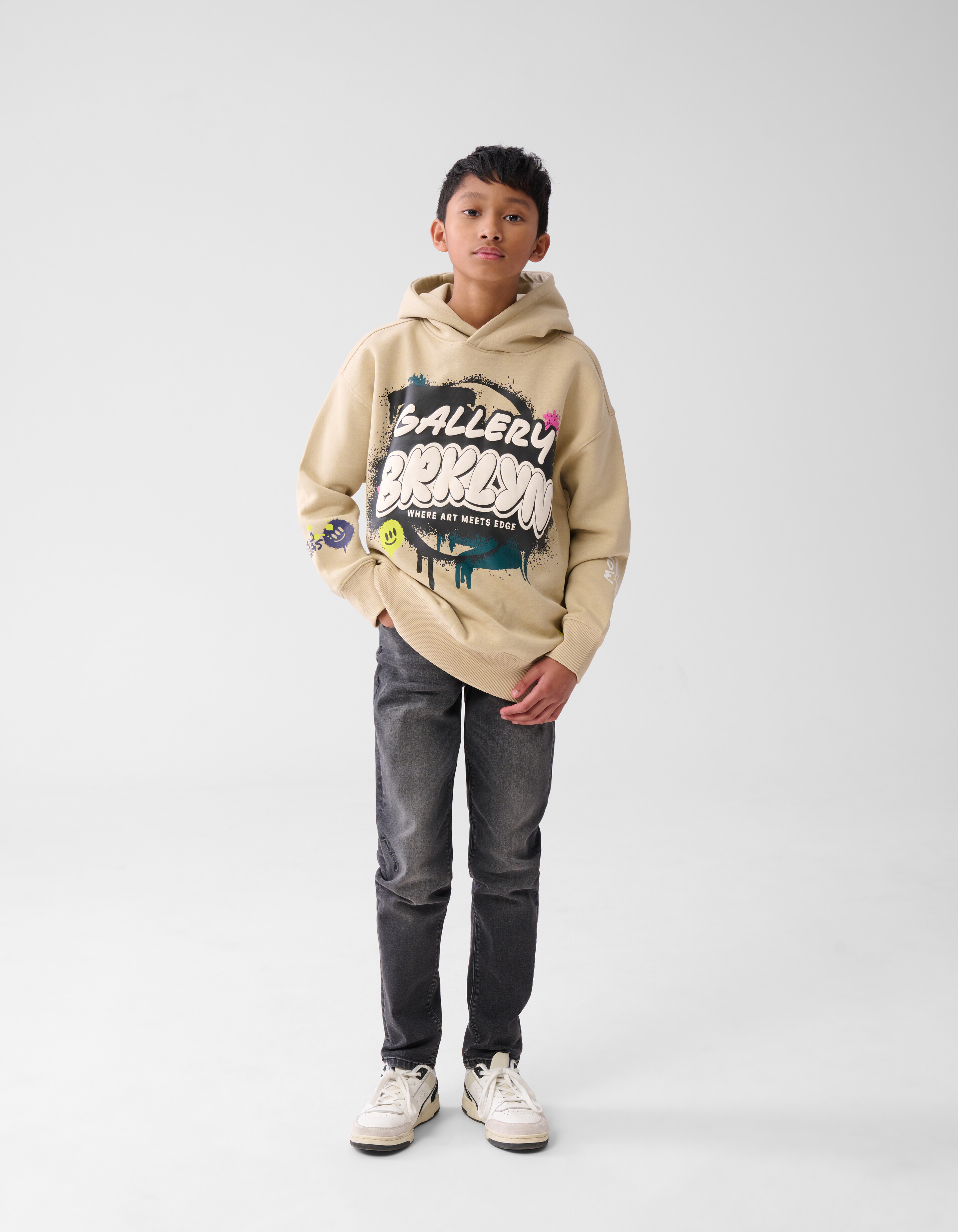 Artwork Hoodie Sand SHOEBY BOYS