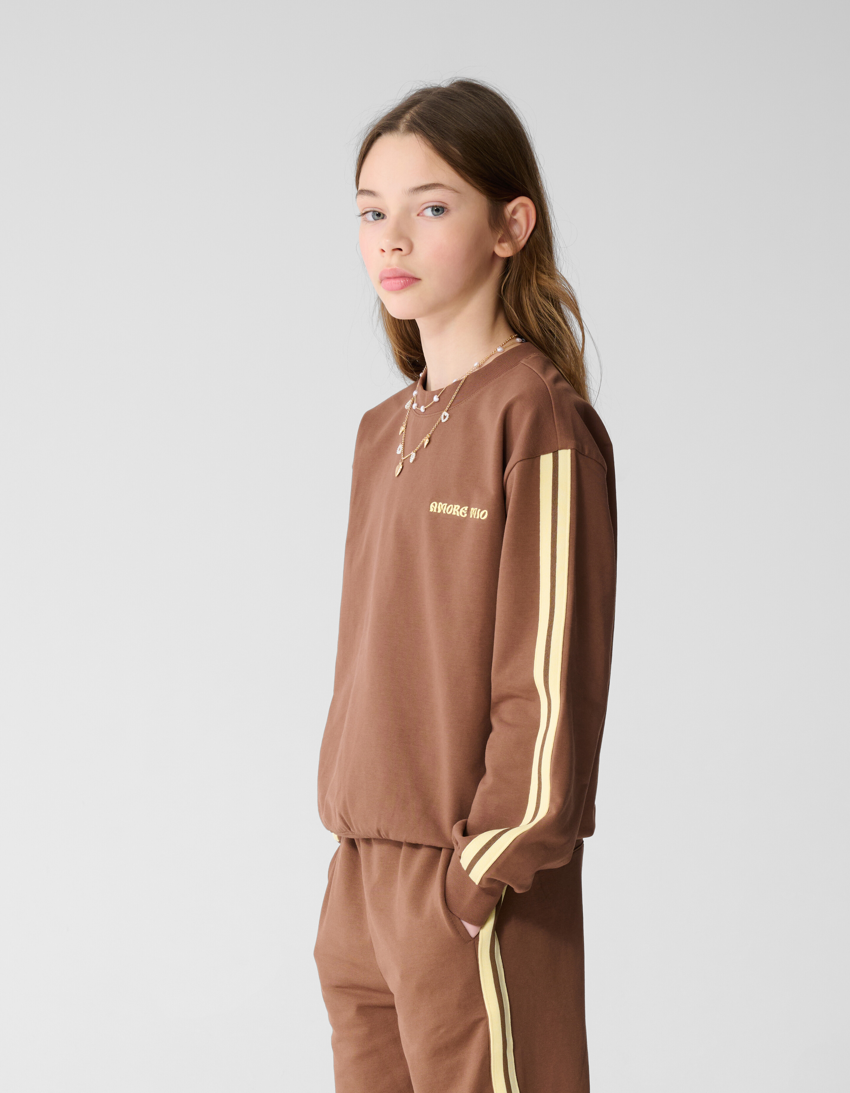 Sporty Amore Pullover Dunkelbraun SHOEBY GIRLS