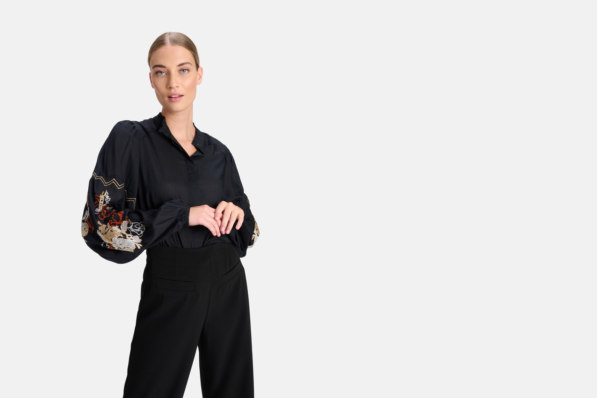 Bestickte Bluse Schwarz von Mieke SHOEBY WOMEN