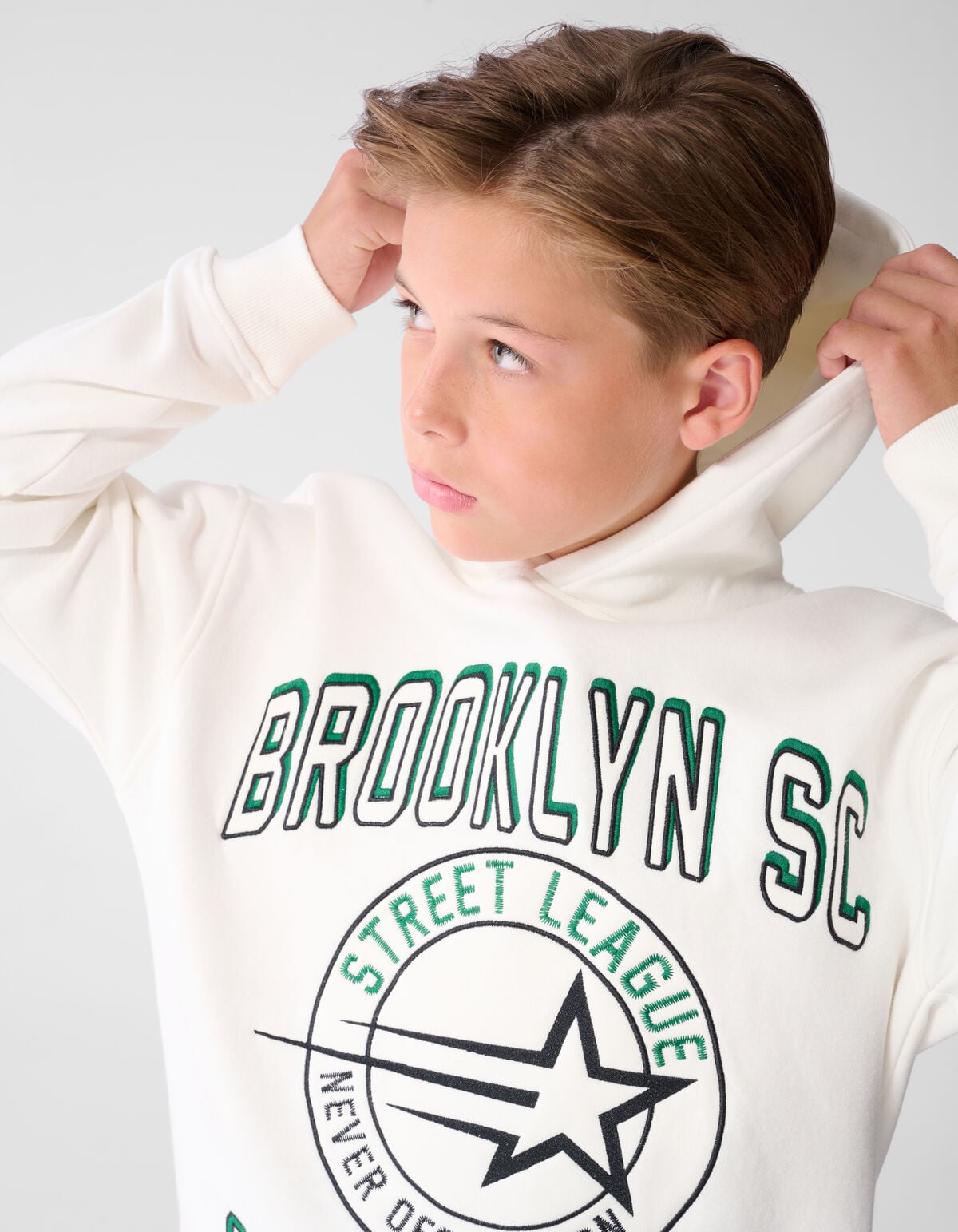 Brooklyn Oversized Hoodie Wei&szlig; SHOEBY BOYS