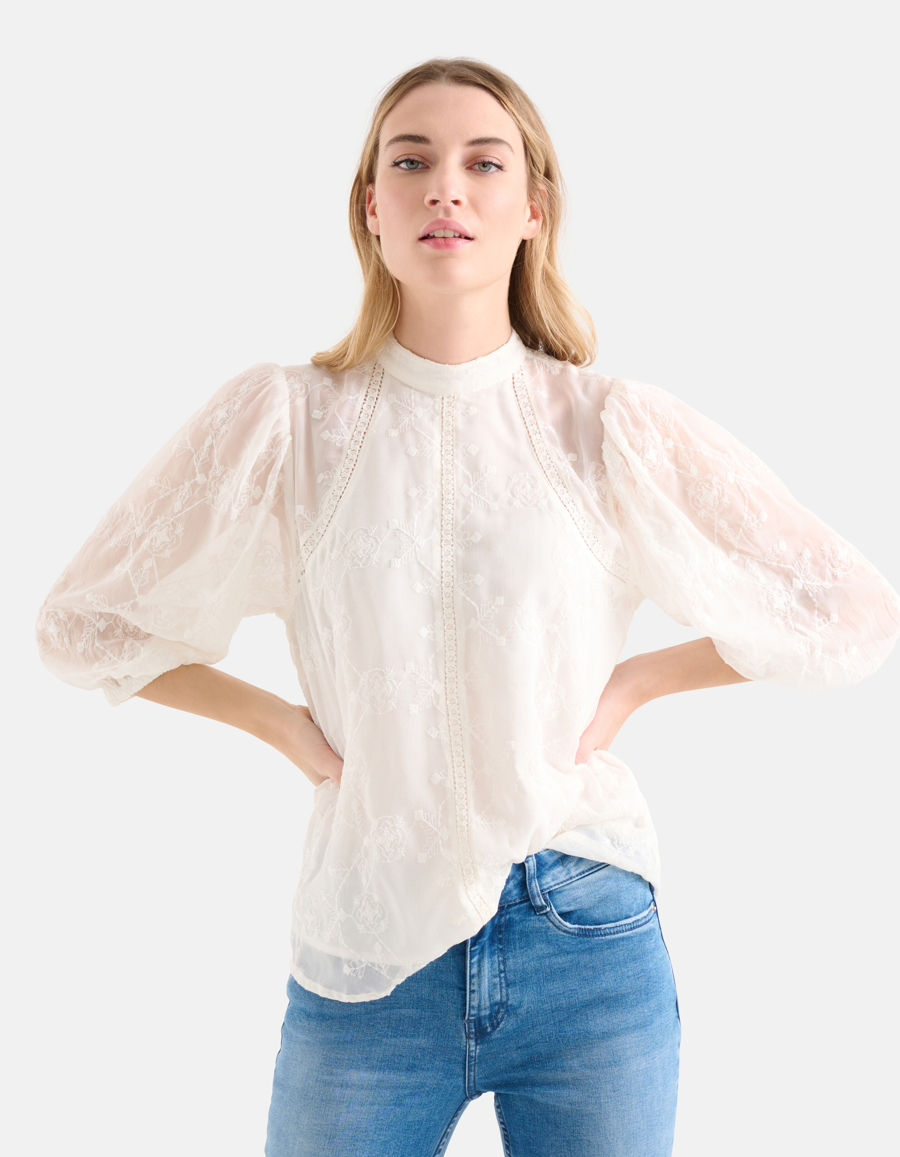 Besticktes Tape-Top Off White SHOEBY WOMEN