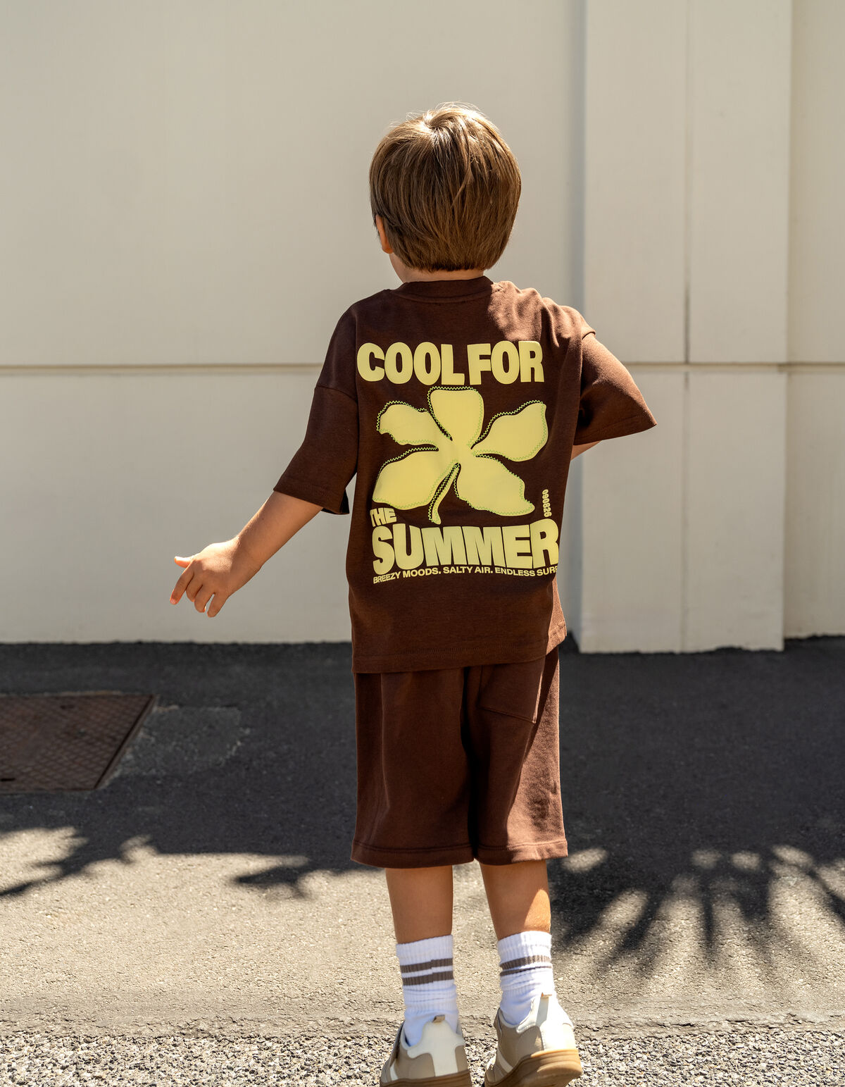 Cooles Kunstwerk T-Shirt Dunkelbraun SHOEBY BOYS