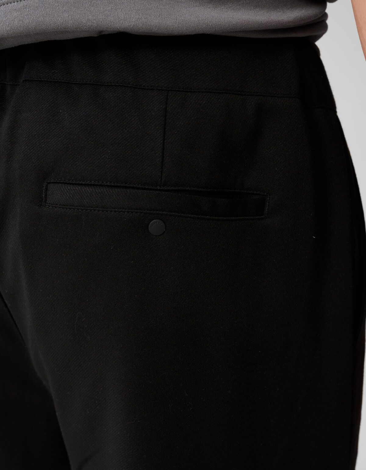 Konisch zulaufende Cargohose Schwarz SHOEBY MEN