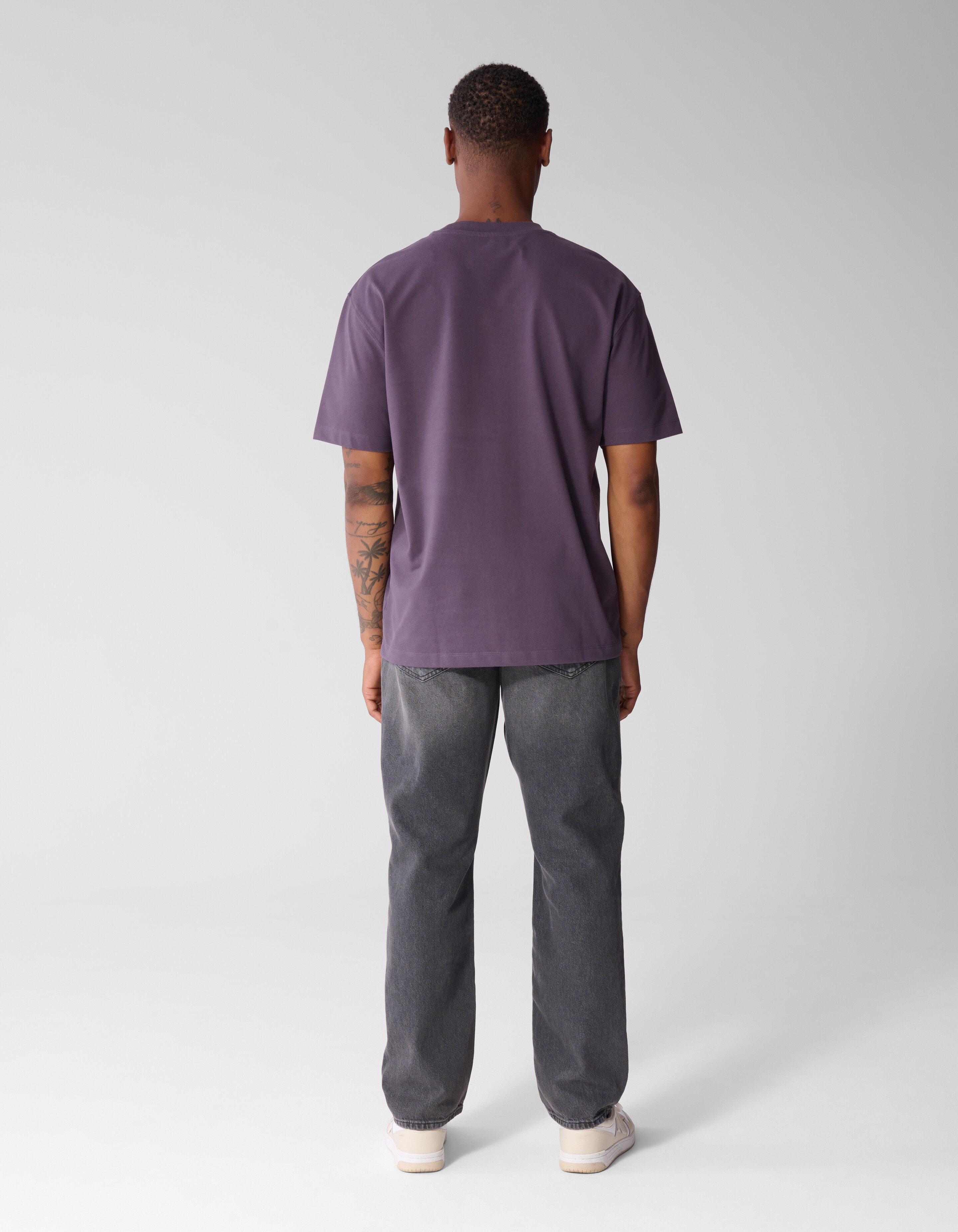 Lila T-Shirt mit Grafik Twill SHOEBY MEN