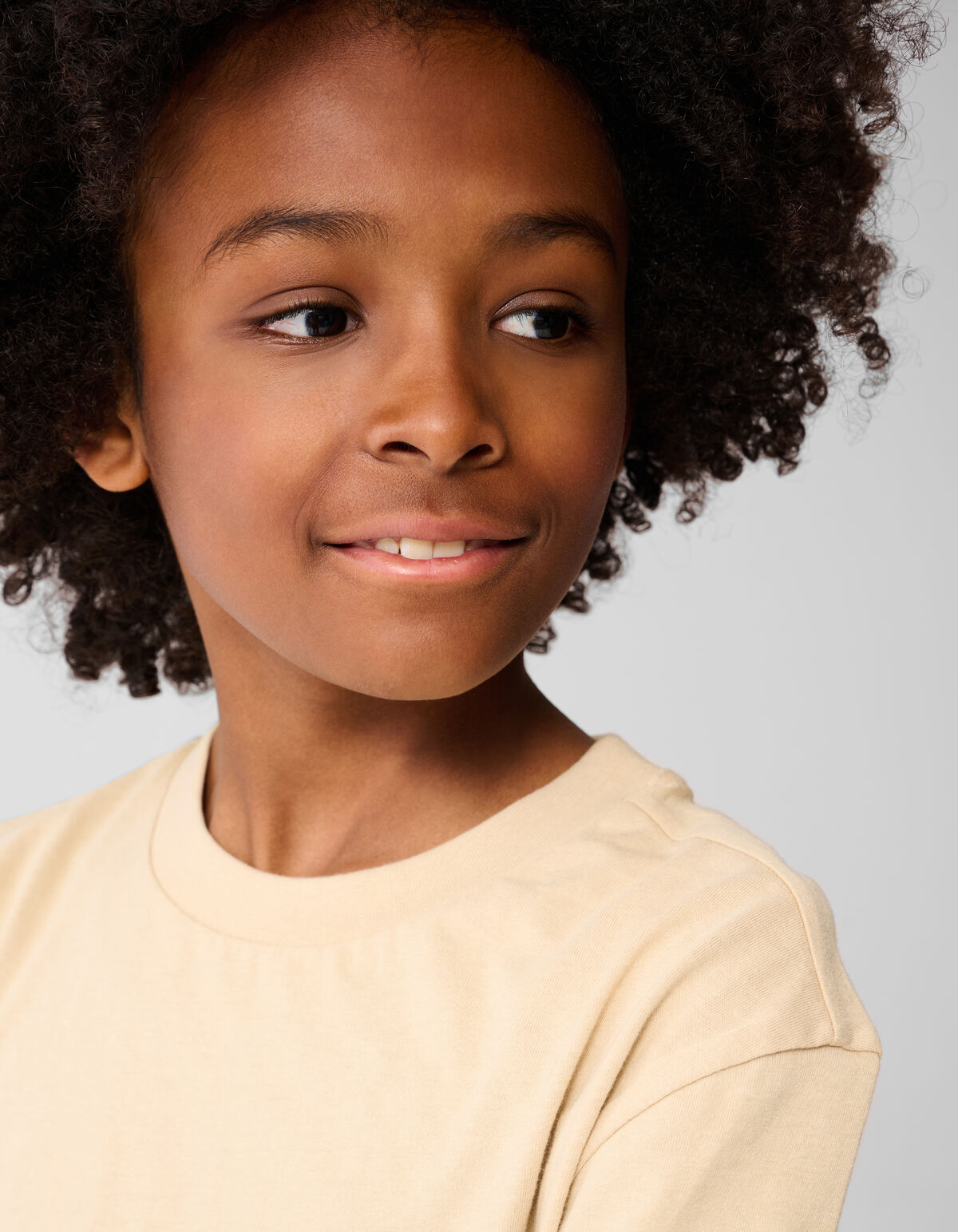 Discover Artwork T-Shirt Beige SHOEBY BOYS