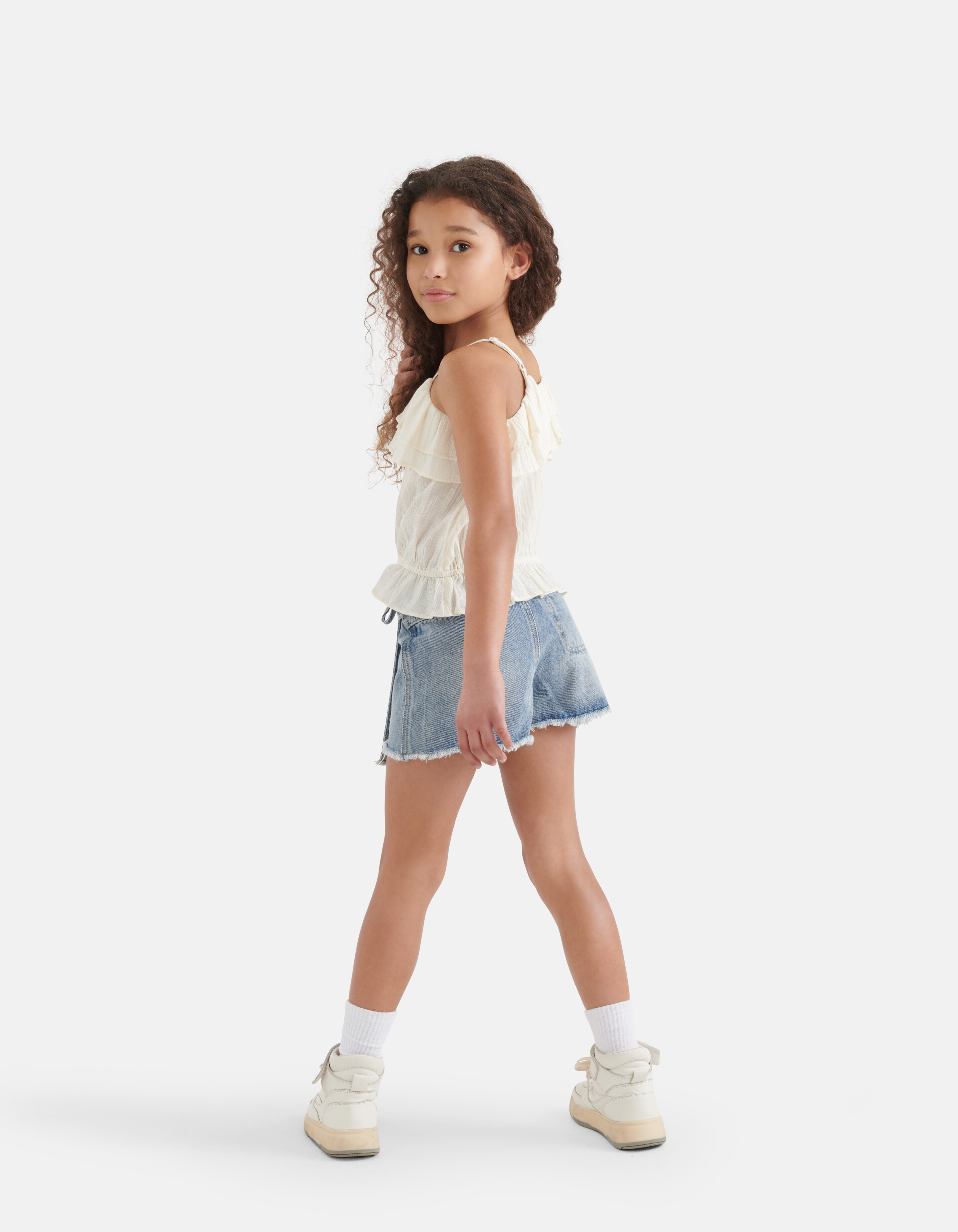 Rüschen-Crop-Top Beige SHOEBY GIRLS