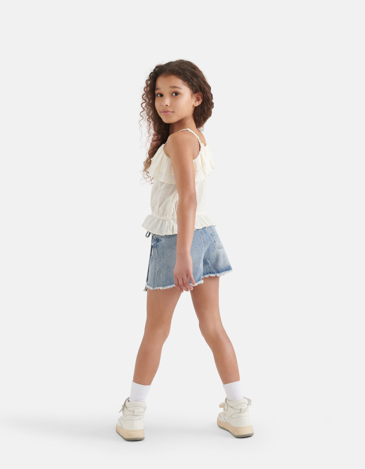 Rüschen-Crop-Top Beige SHOEBY GIRLS