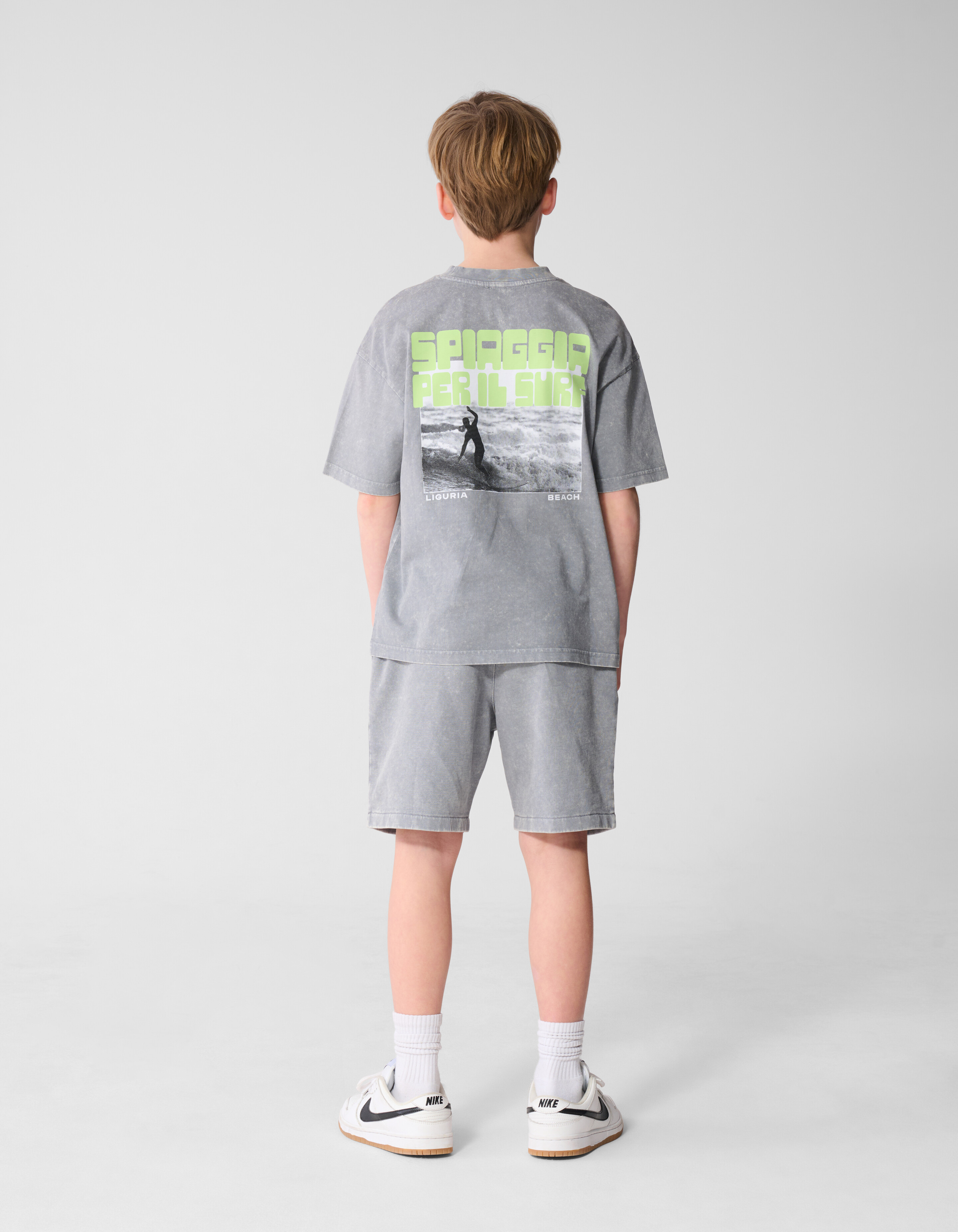 Surf Wave Artwork T-Shirt Grau SHOEBY BOYS