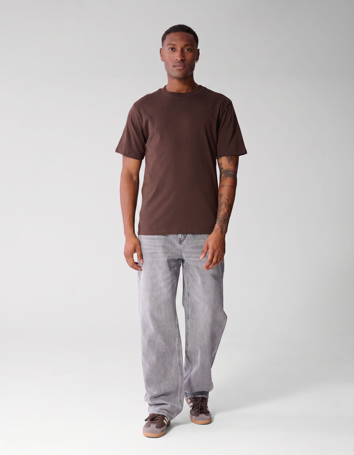 T-Shirt mit Scratched Artwork-Motiv Dunkelbraun SHOEBY MEN
