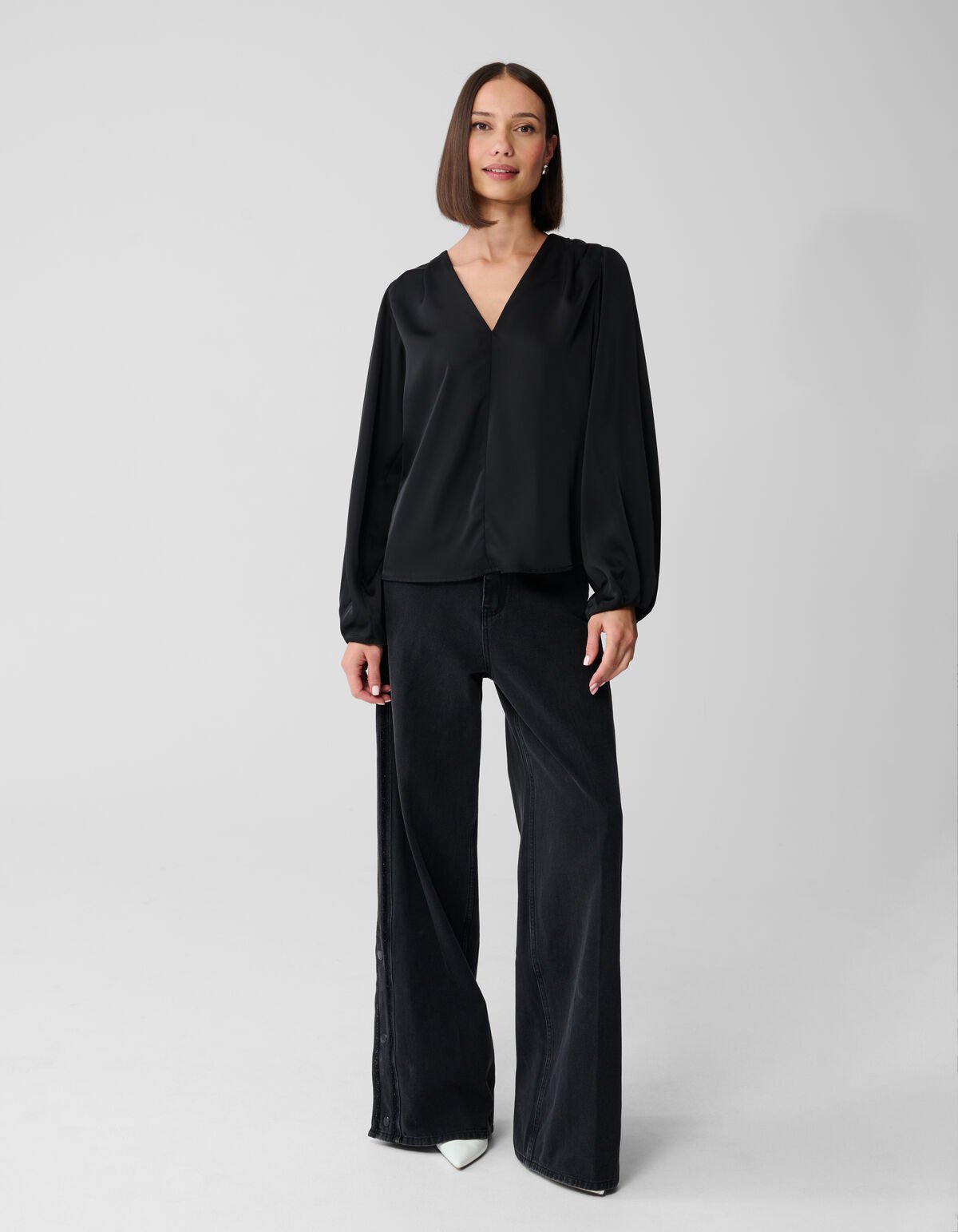 V-Ausschnitt Bluse Schwarz SHOEBY WOMEN