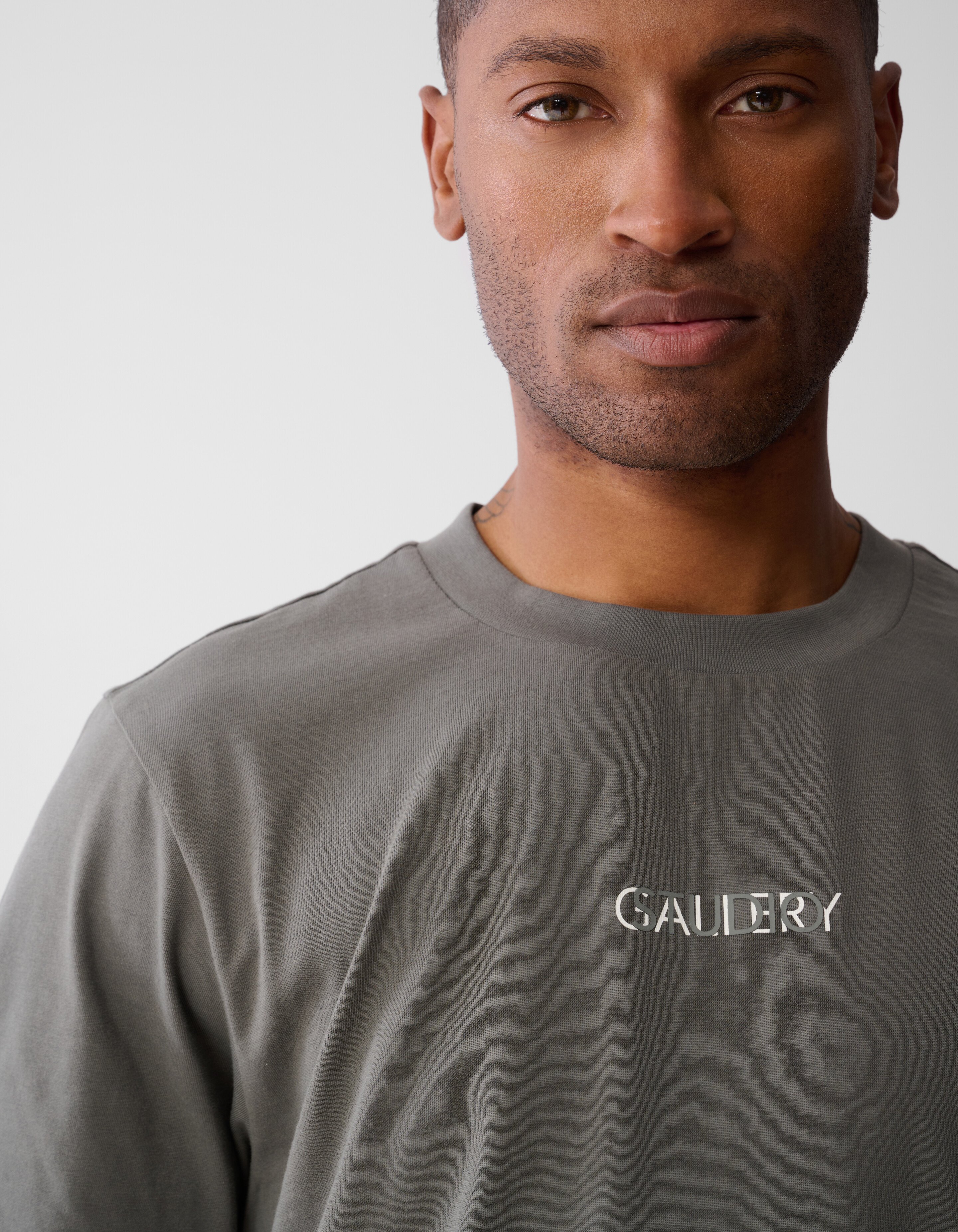 Mixed Text Artwork T-shirt Dunkelgrün SHOEBY MEN