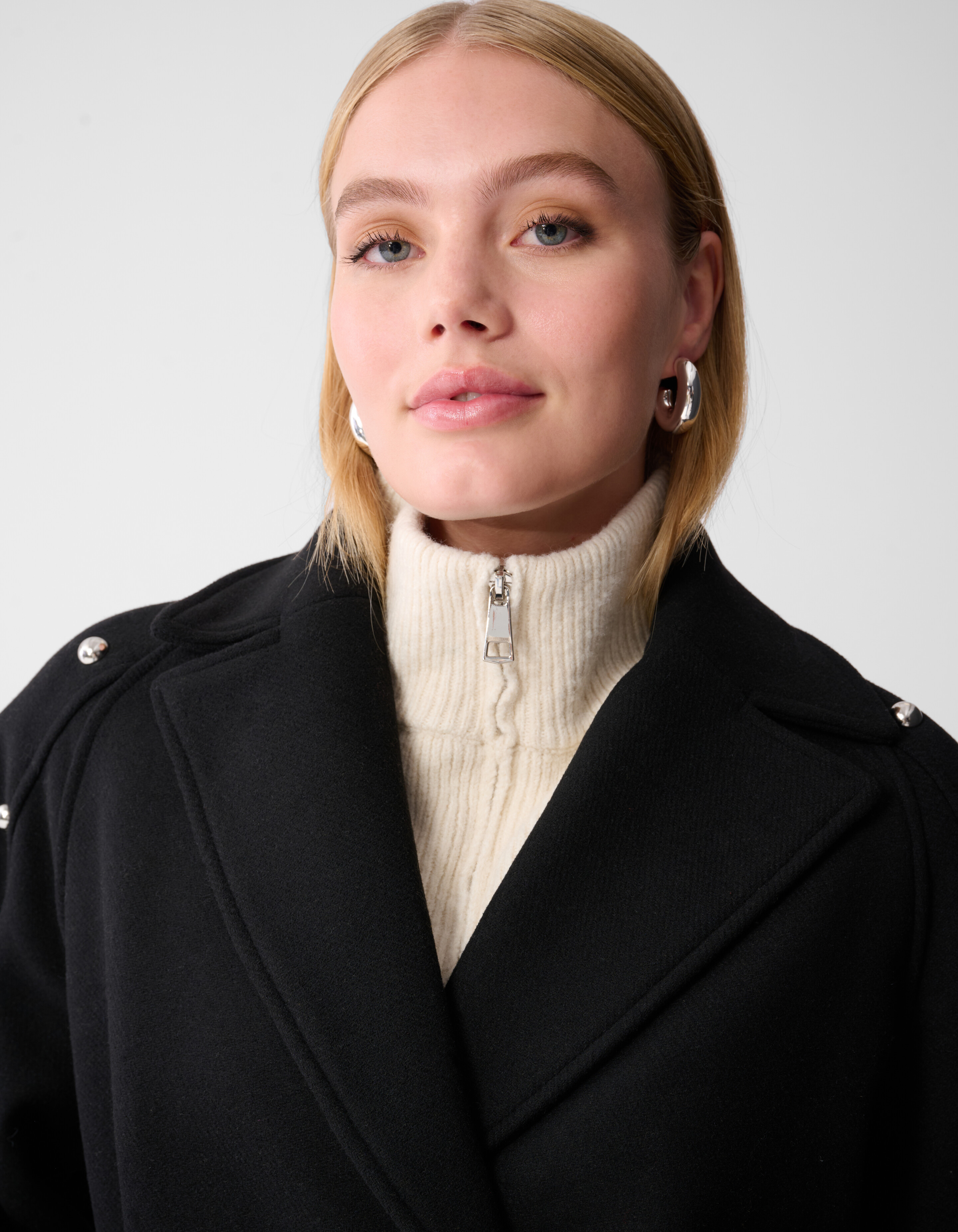 Lockerer Rollkragenpullover Off White SHOEBY ACCESSOIRES