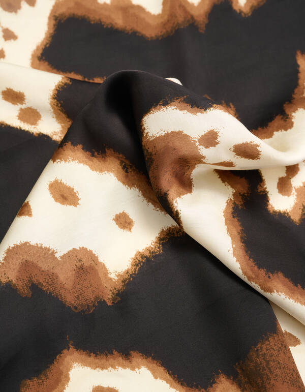 Brauner Satinschal mit Kuhmotiv SHOEBY ACCESSOIRES