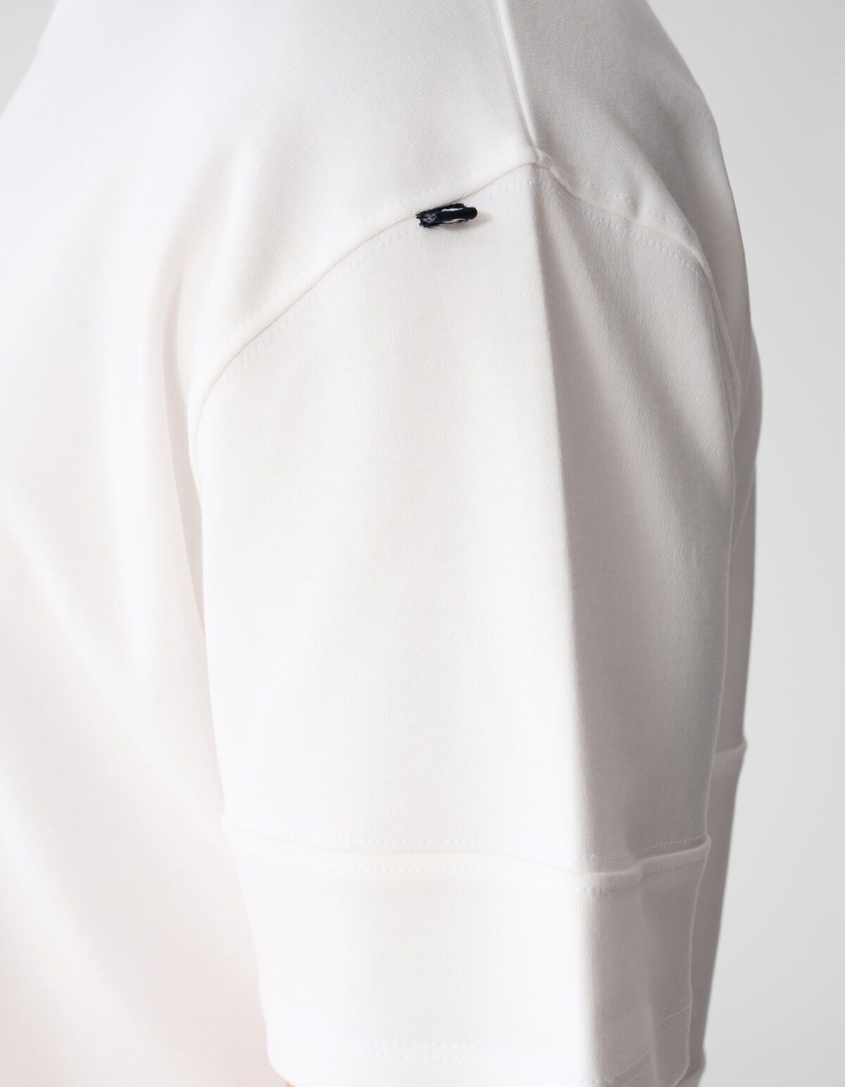 Minimalistisches T-Shirt in Wei&szlig; SHOEBY MEN