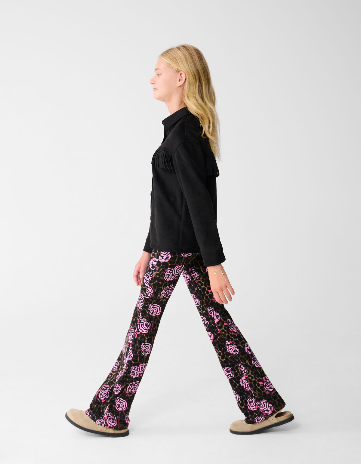 Rosenbedruckte ausgestellte Hose Braun SHOEBY GIRLS