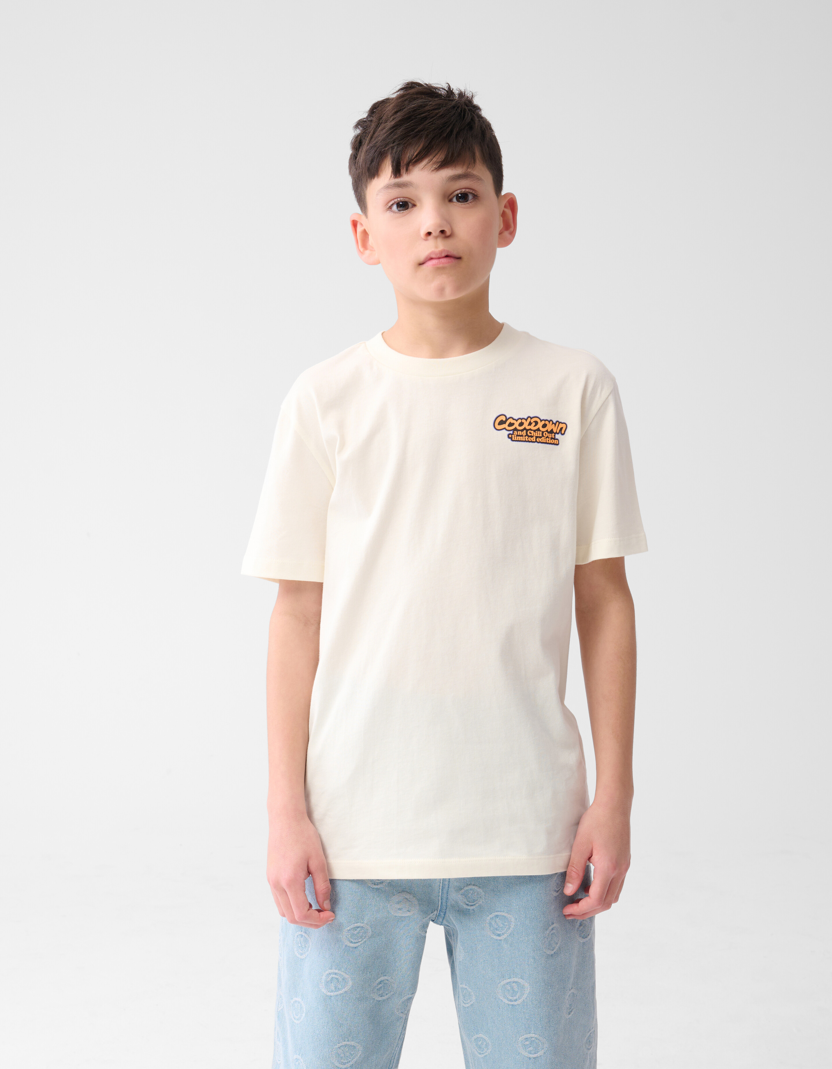 Cooldown Artwork T-shirt Off White SHOEBY BOYS