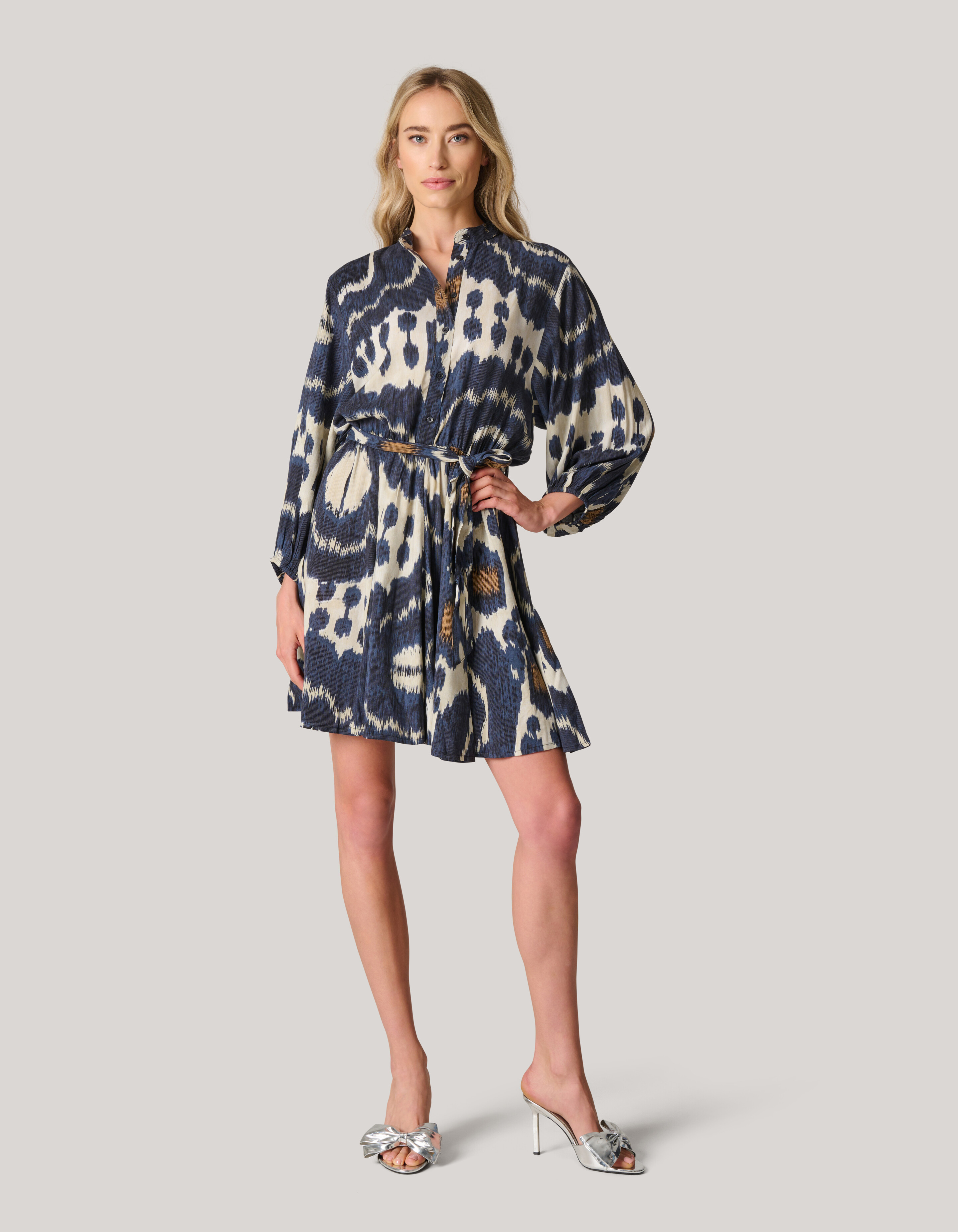 Bedrucktes Kleid Dunkelblau SHOEBY WOMEN