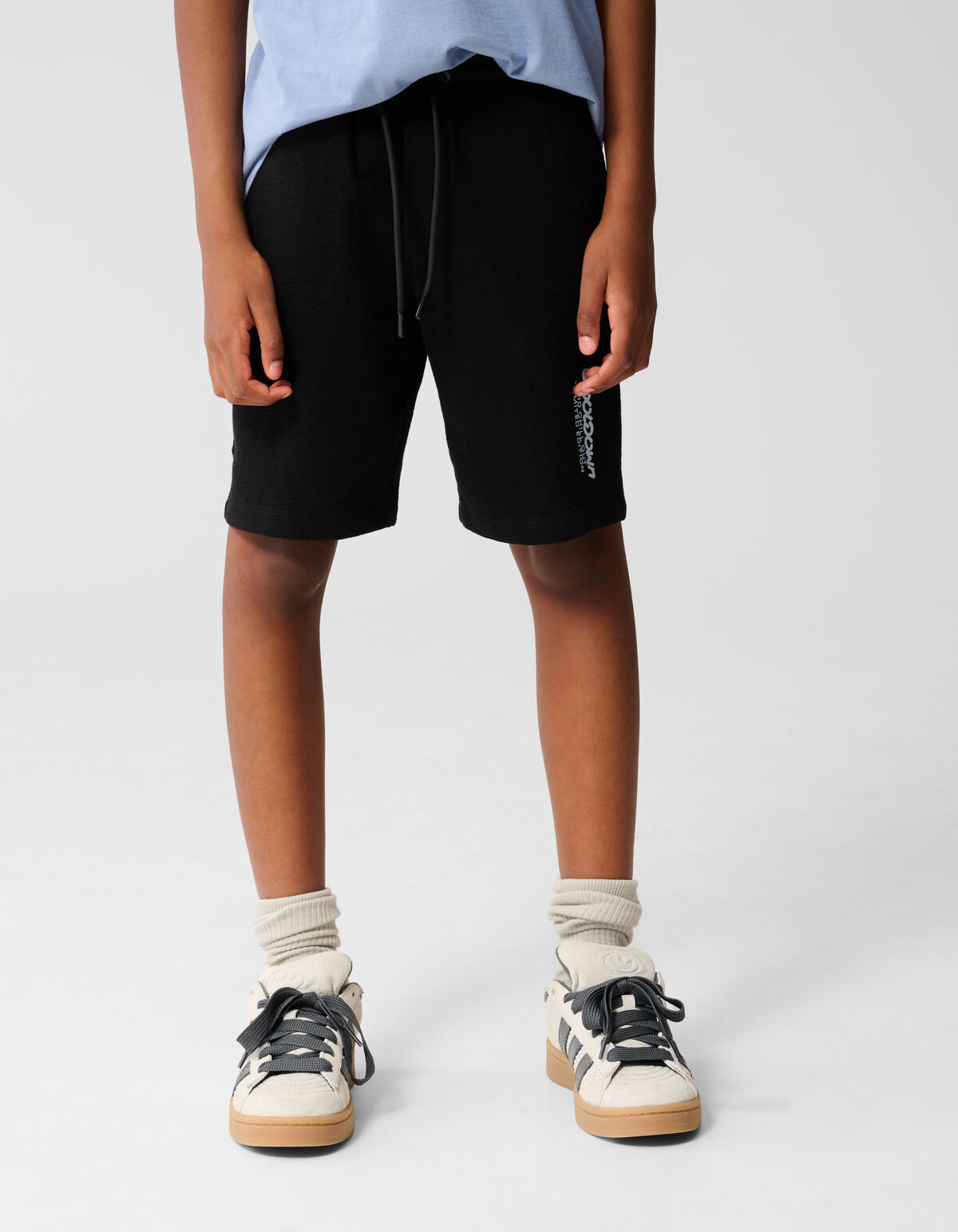 Text Kurz Schwarz SHOEBY BOYS