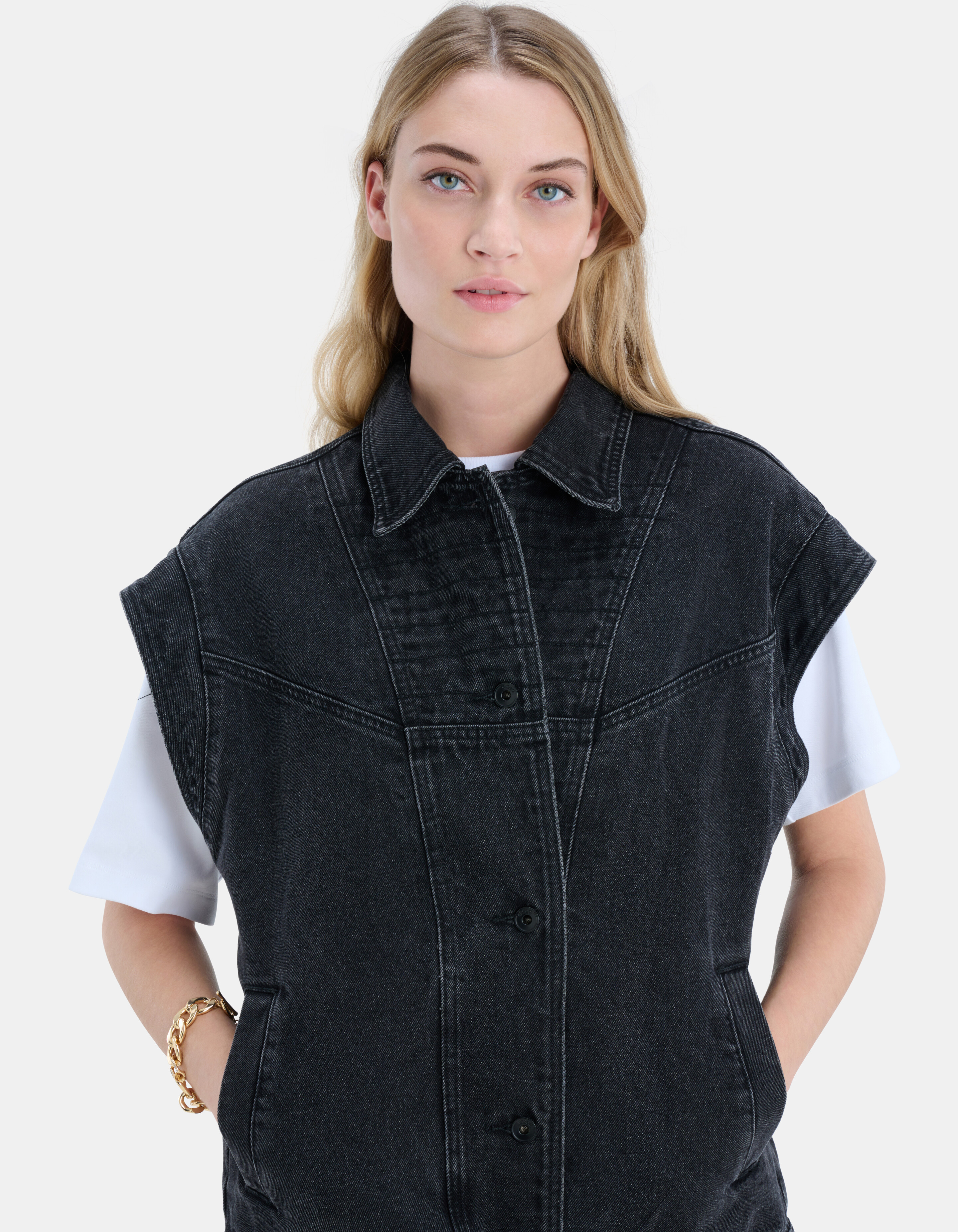 Ärmellose Jacke By Fred EKSEPT