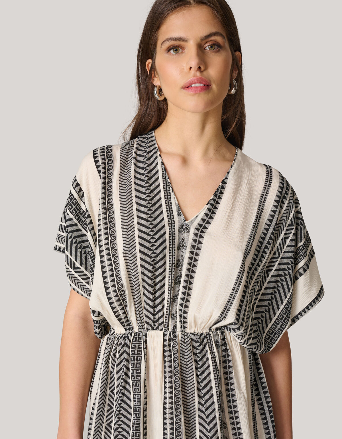 Bedrucktes Minikleid Wei&szlig;/Schwarz SHOEBY WOMEN