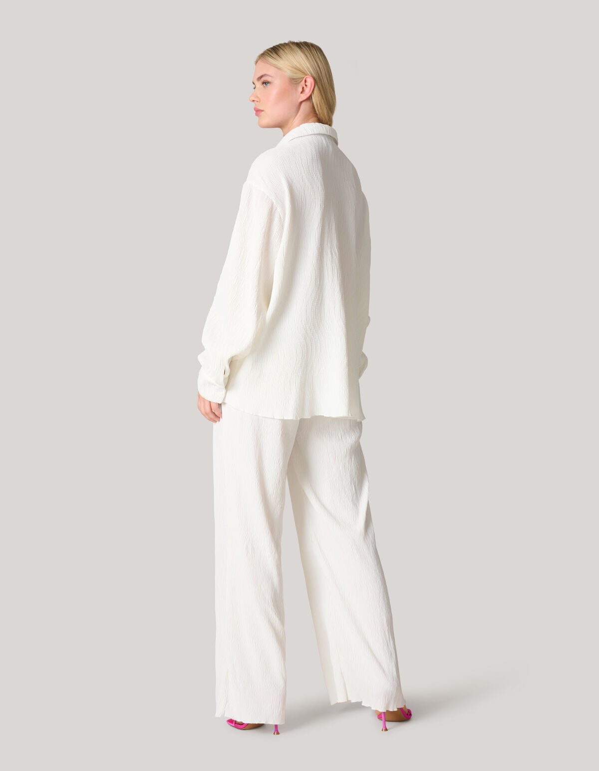 Plissee-Kr&auml;uselbluse Wit SHOEBY WOMEN