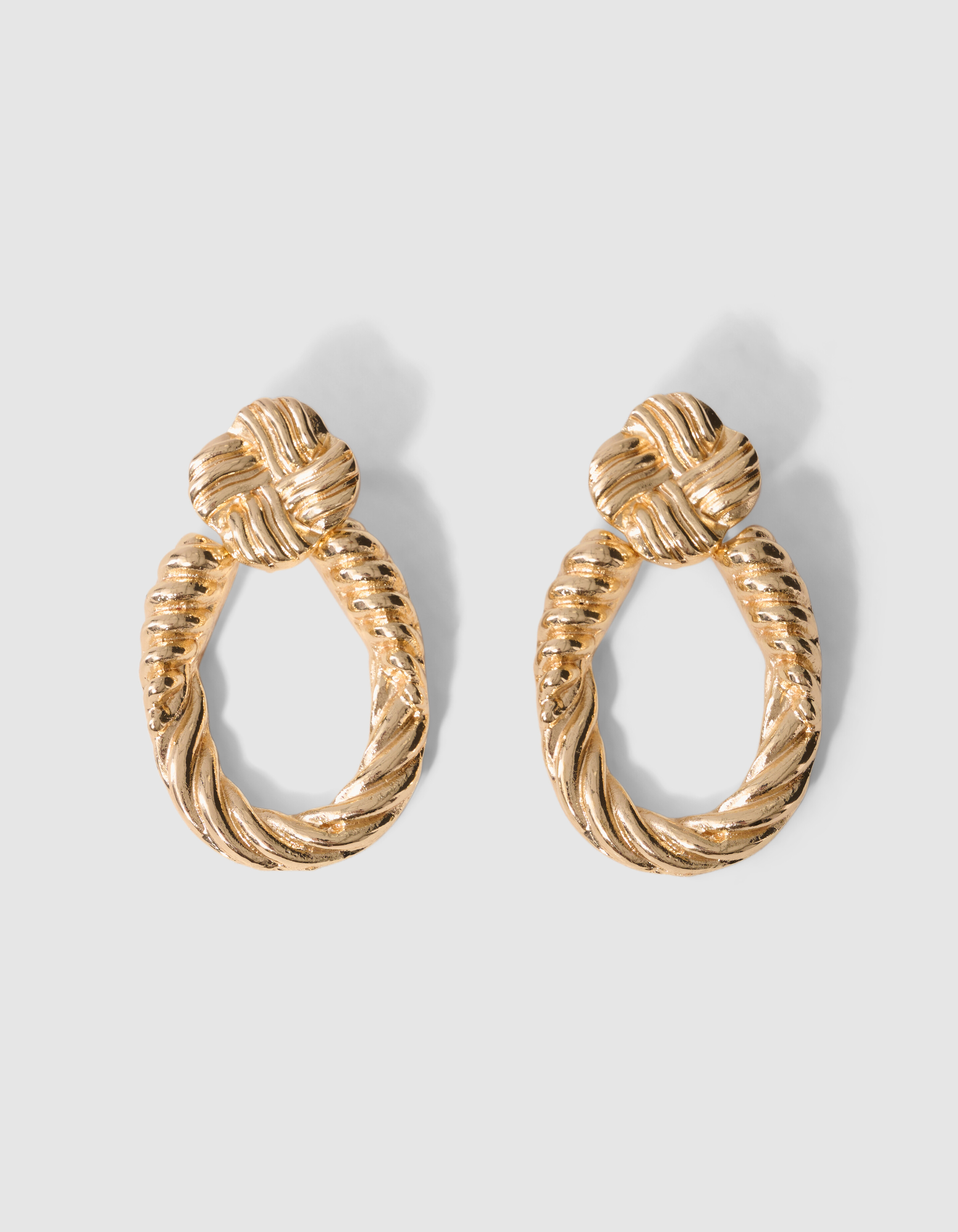 Geknotete Ovale Ohrringe Gold SHOEBY ACCESSOIRES