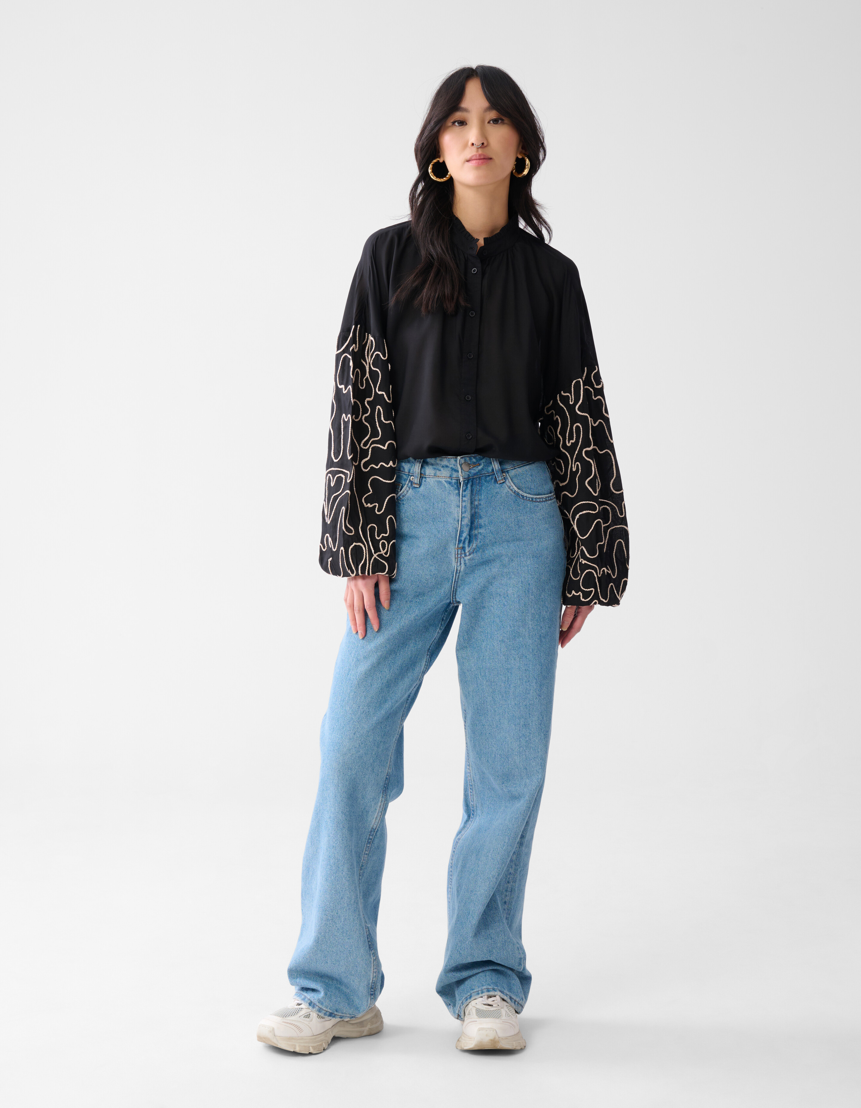 Bluse mit Kordelärmeln Schwarz SHOEBY WOMEN