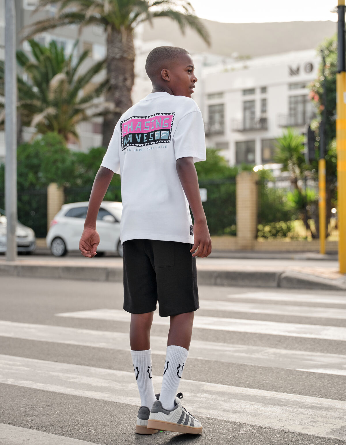 Waves Artwork T-shirt White SHOEBY BOYS