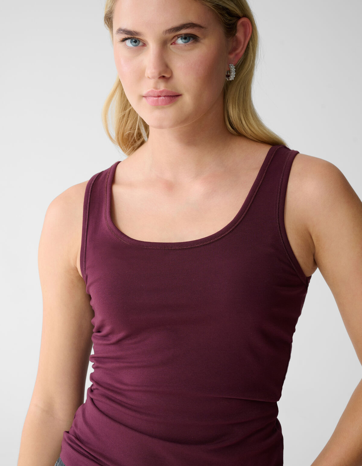 Basic Tanktop Dunkelrot SHOEBY WOMEN