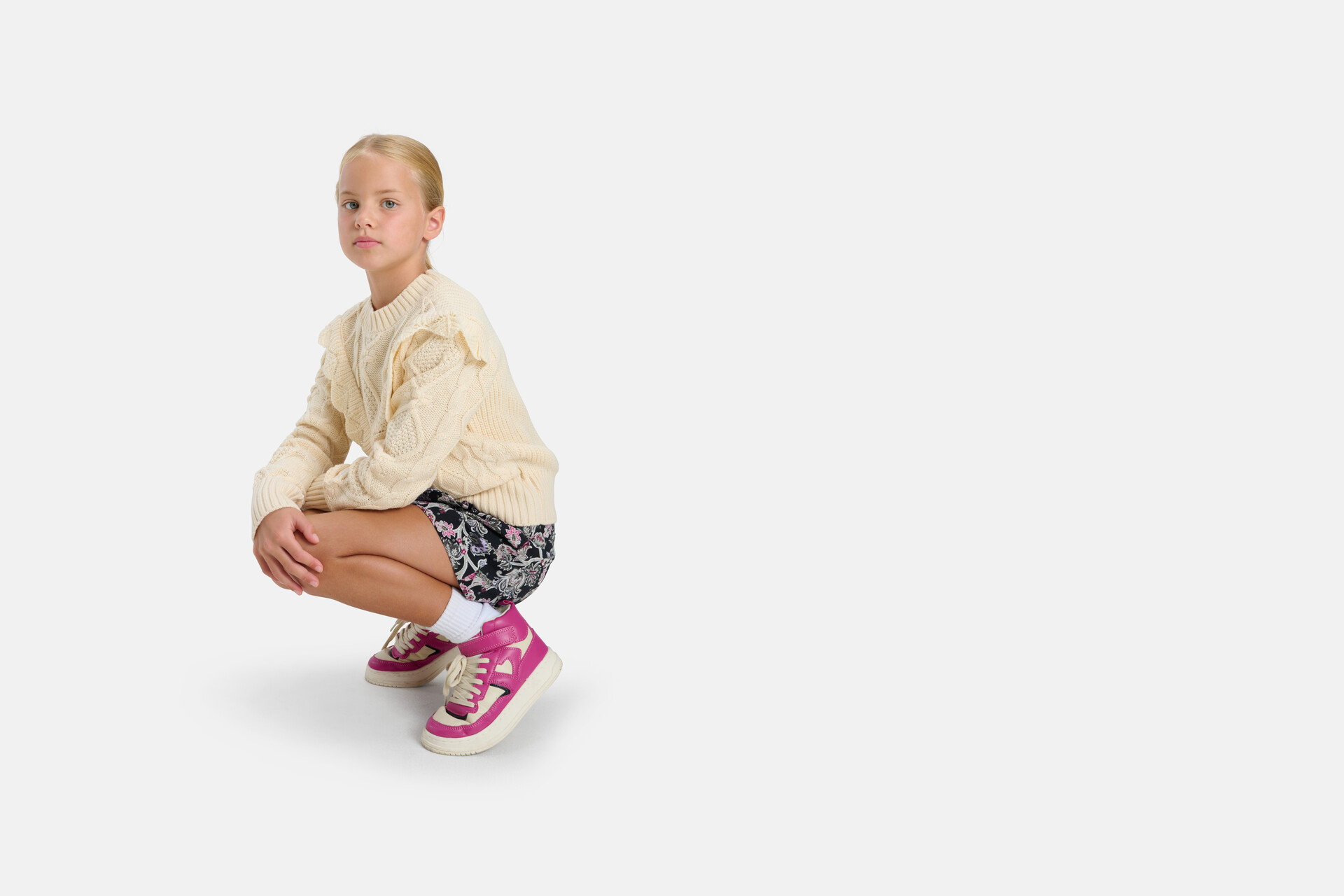 Schwarzer Rock mit Blumenmuster SHOEBY GIRLS