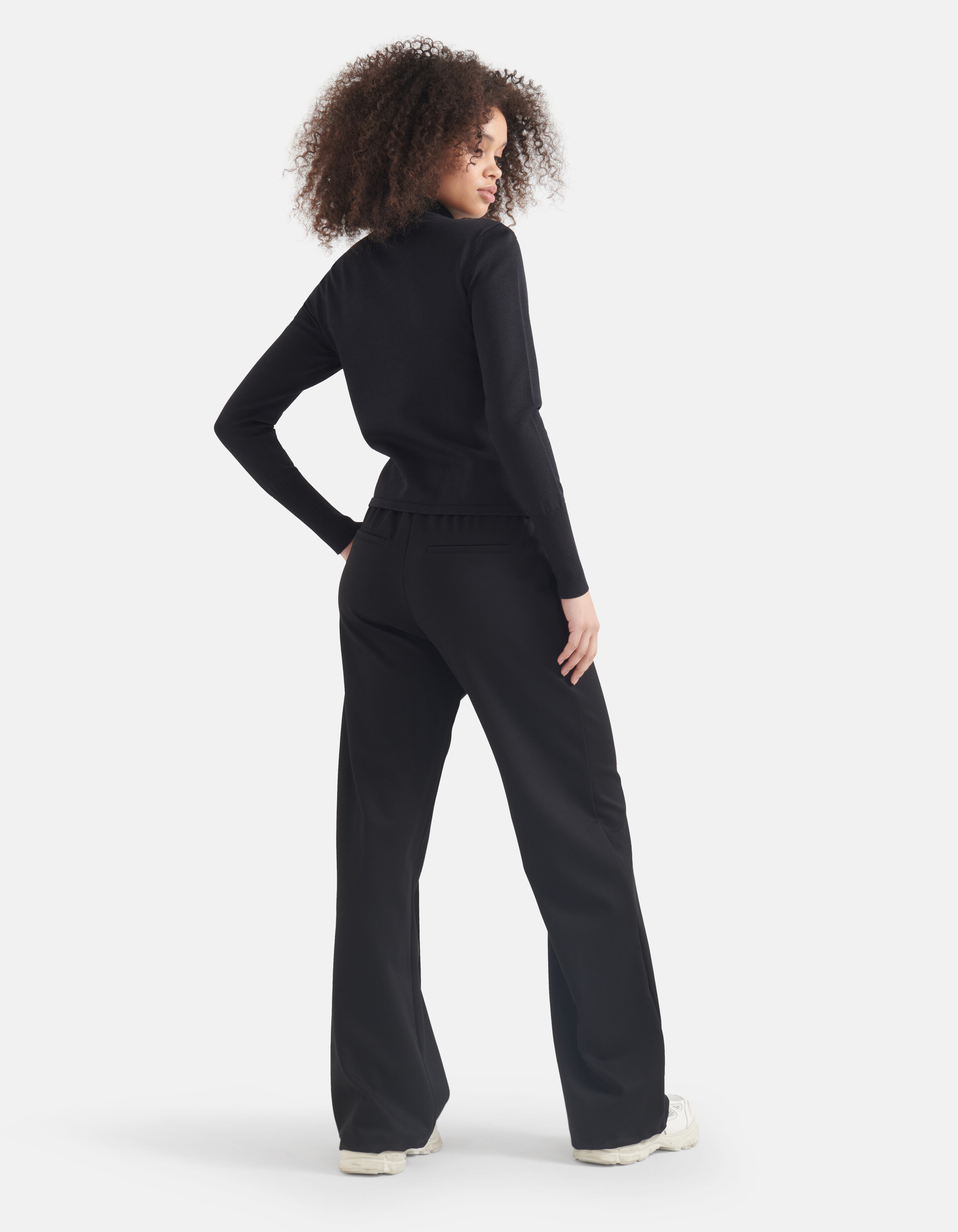 Cut Out Top Schwarz SHOEBY WOMEN