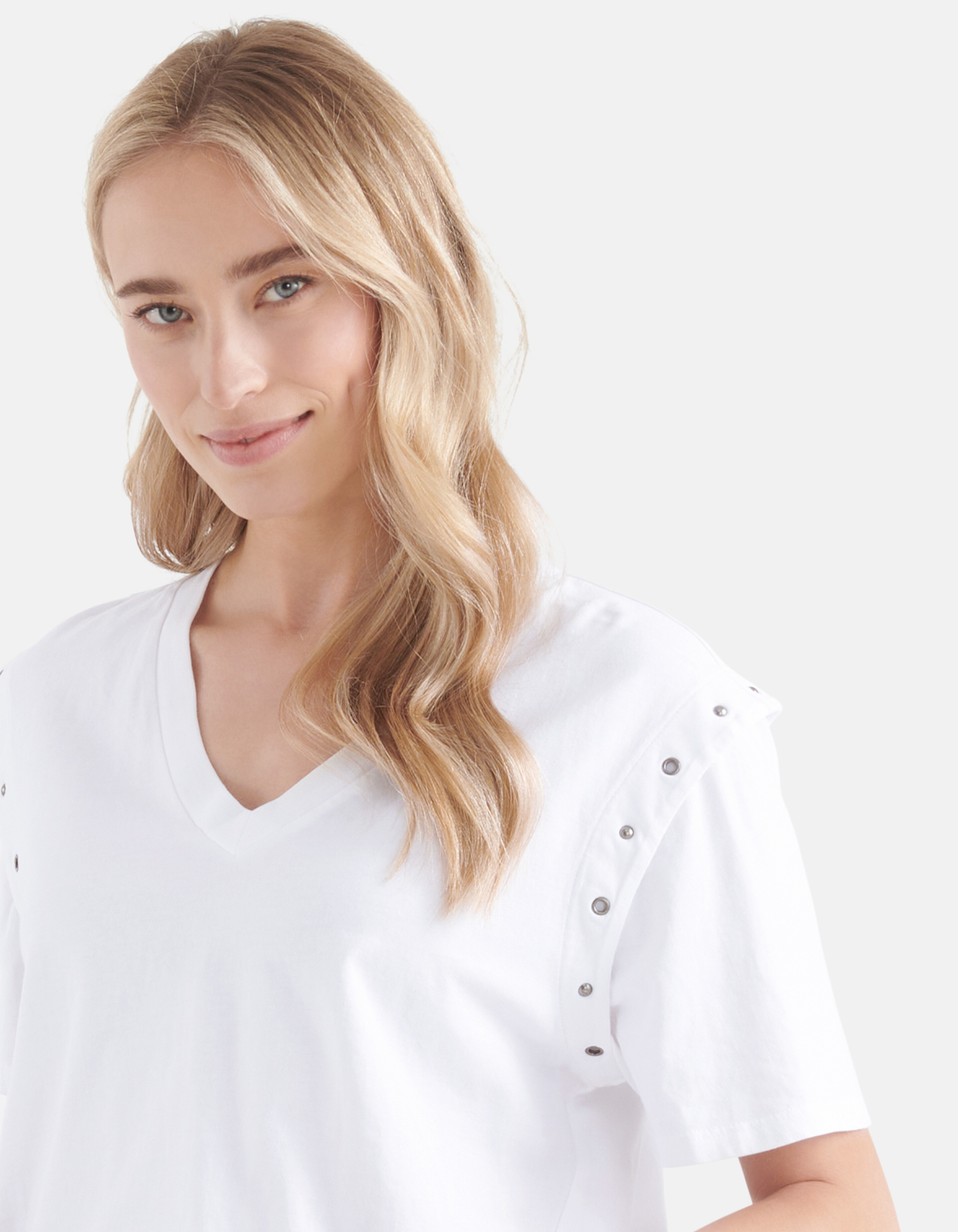 Ösen-T-Shirt Weiß von Nicolette SHOEBY WOMEN