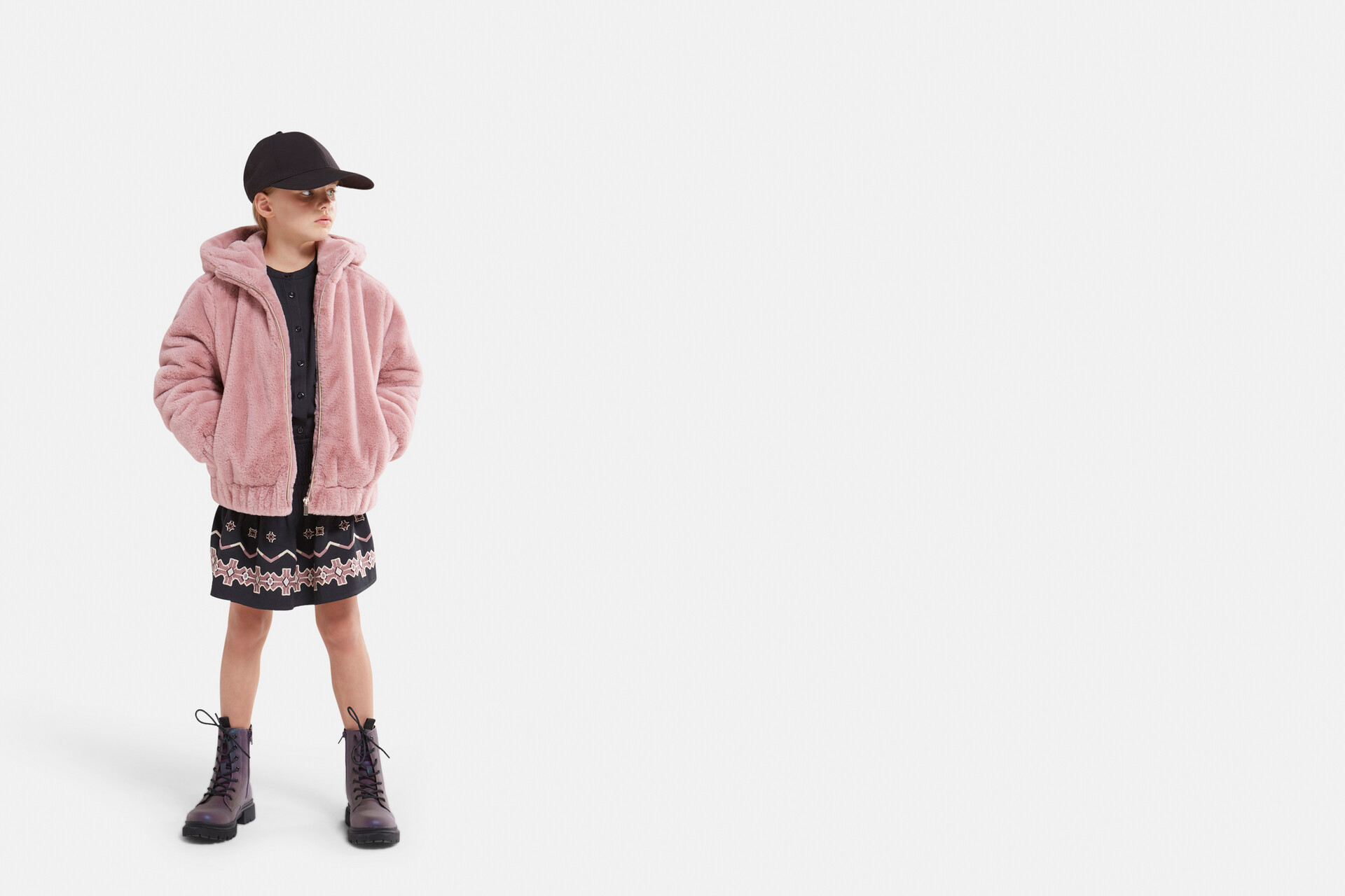Kurze Jacke Solid in Pelzoptik SHOEBY GIRLS