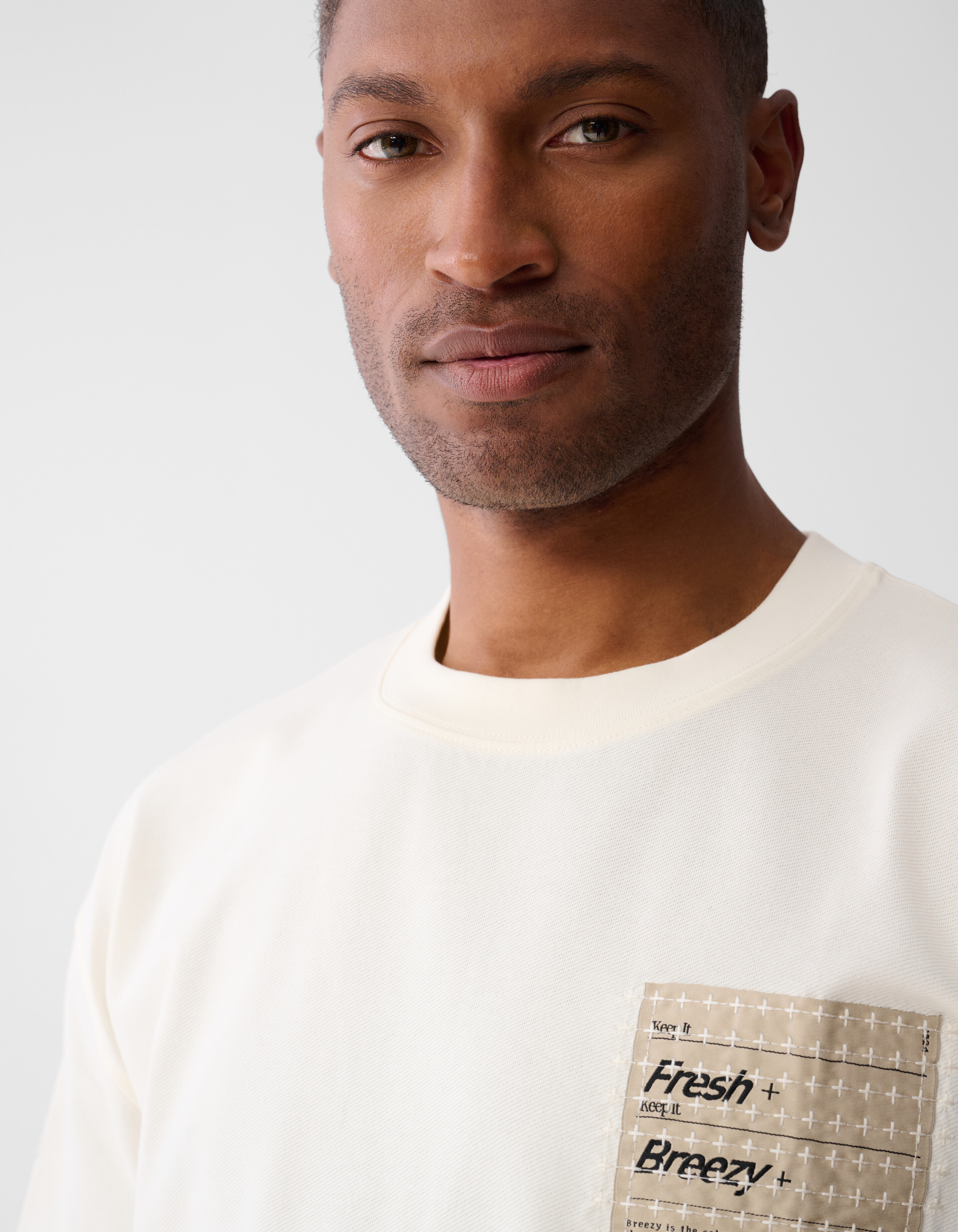 Genähtes Kunstwerk T-shirt Gebroken Wit SHOEBY MEN