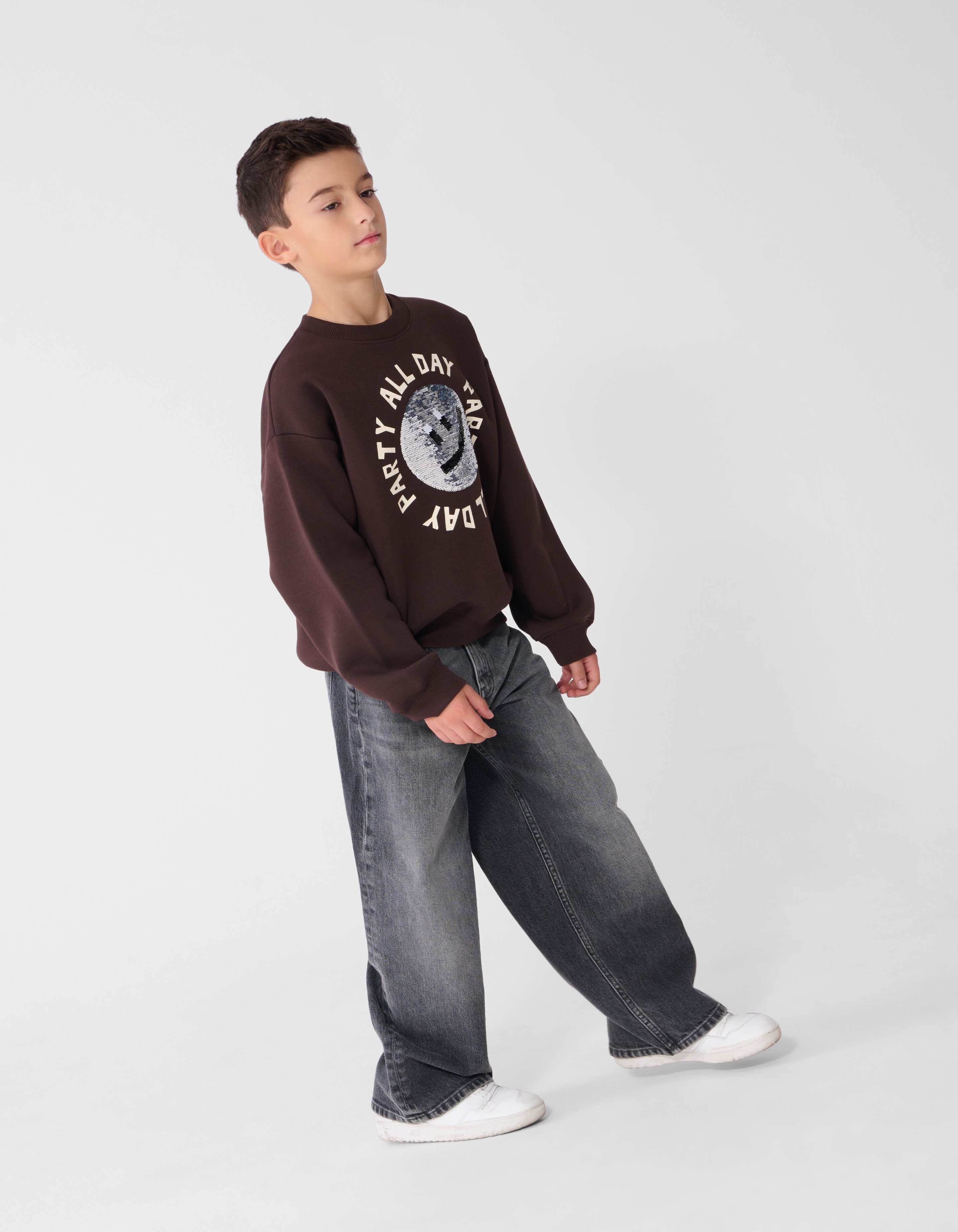 Party Smiley Sweatshirt Dunkelbraun SHOEBY BOYS