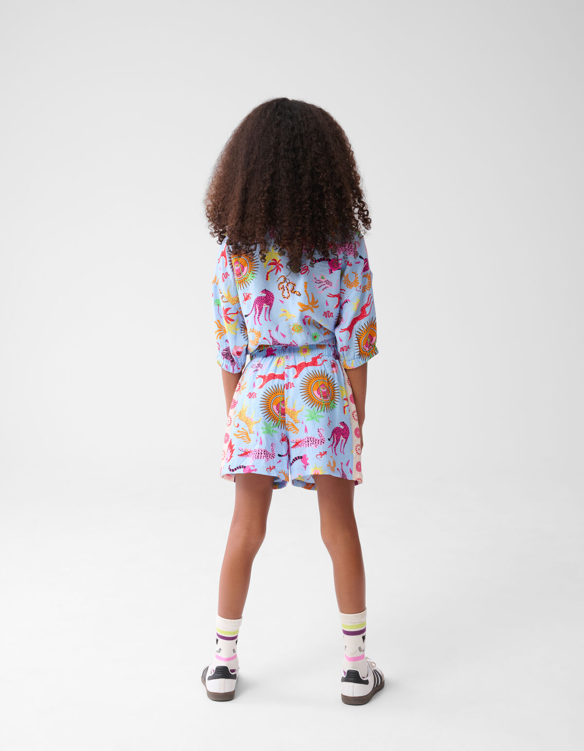 Dschungel Kunstwerk Kurz Hellblau von Lizzy SHOEBY GIRLS