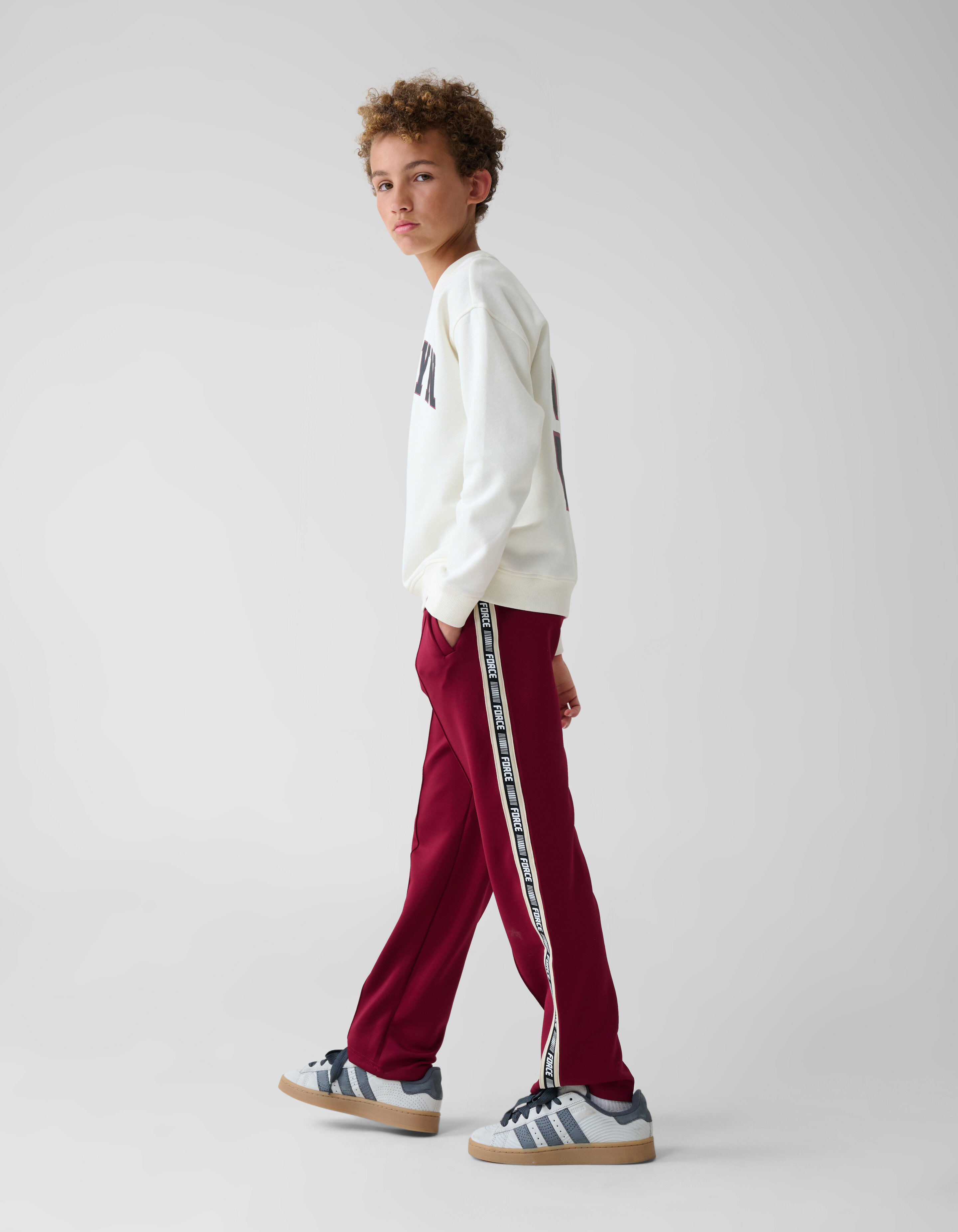 Sportliche Tape-Hose Dunkelrot SHOEBY BOYS